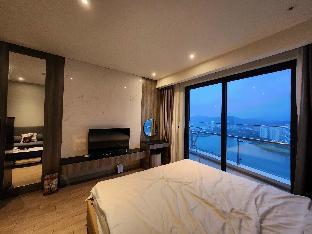 Comzy Ha Long Bay View Luxury Apartment - 할롱