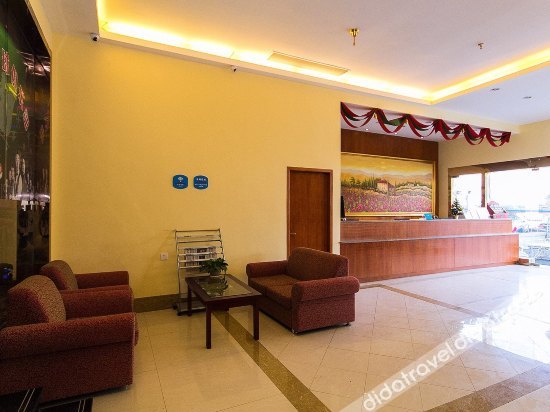 Standard Double Family room twin beds