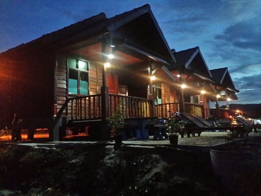 1 Bedroom Double Chalet full double bed