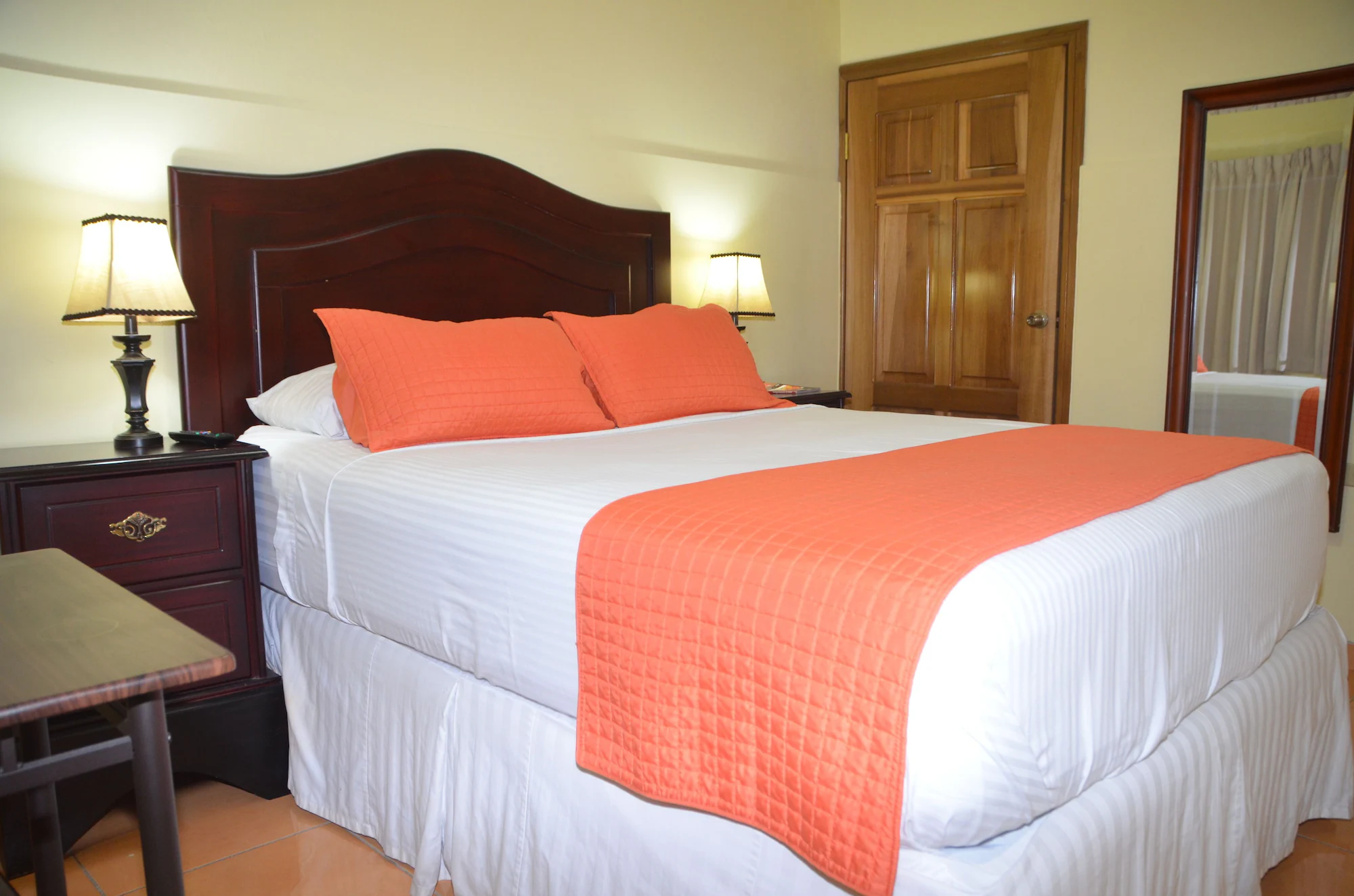 Deluxe Double room full double bed
