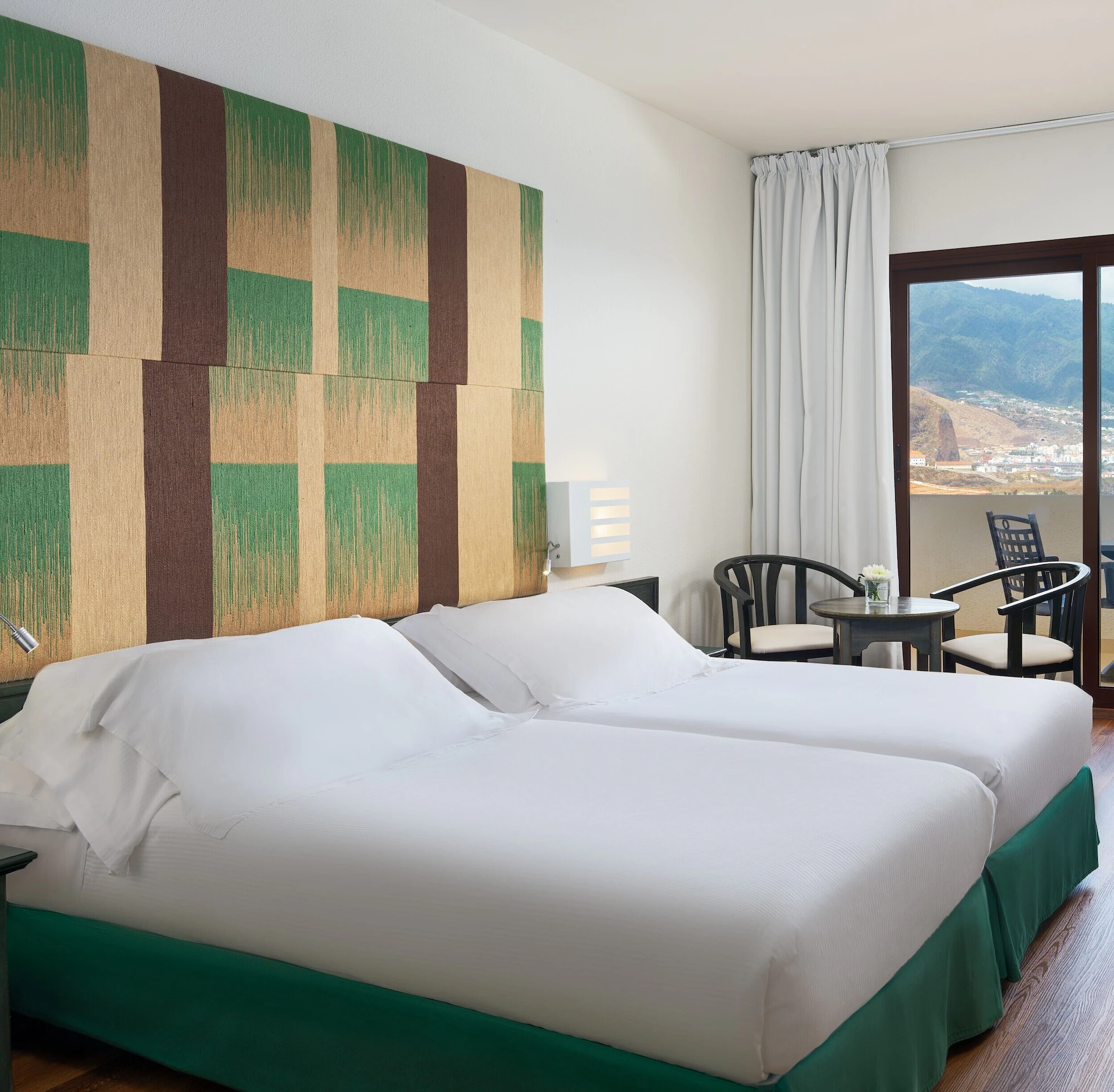 Deluxe Double Grand room twin beds