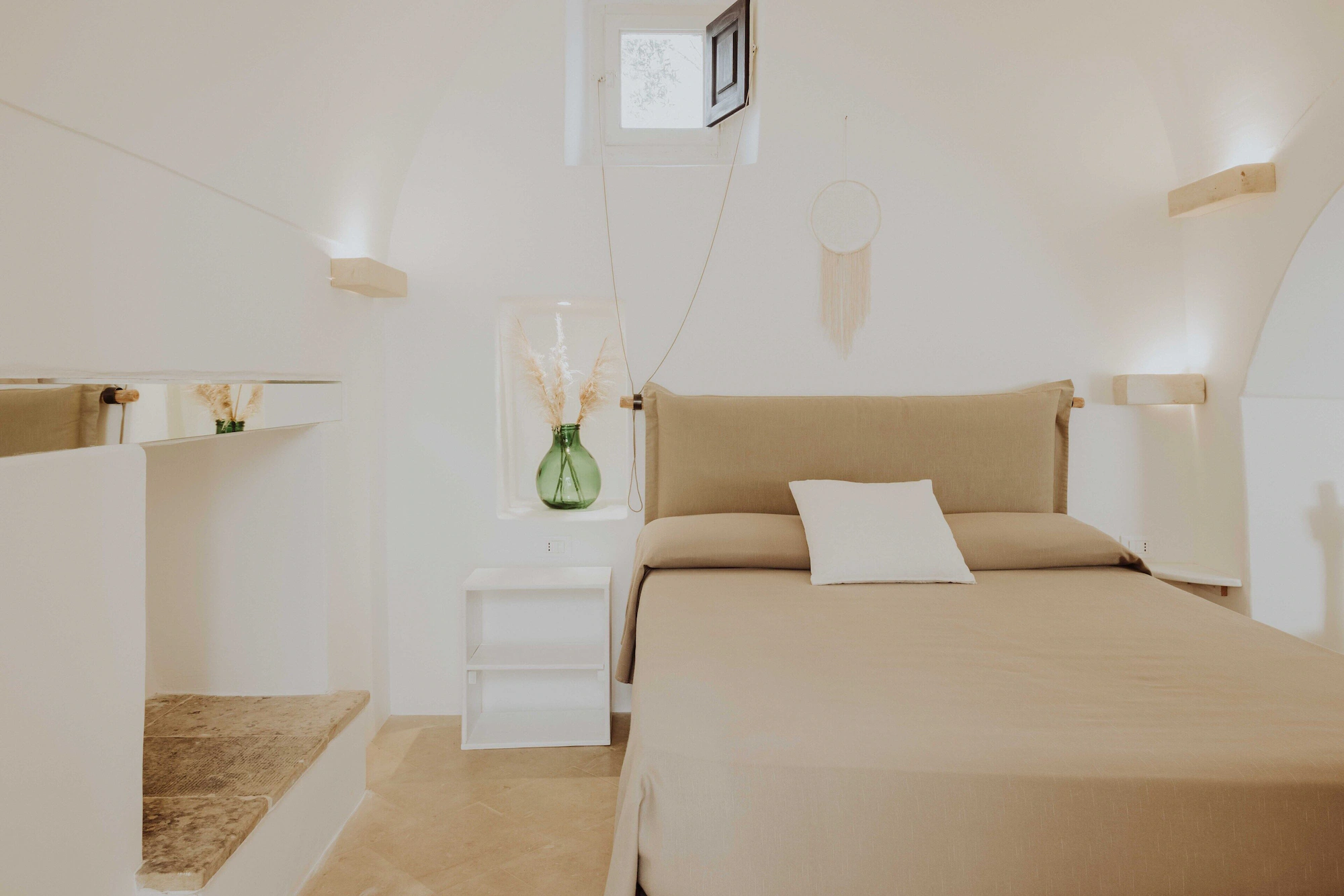 Grand Double Suite full double bed