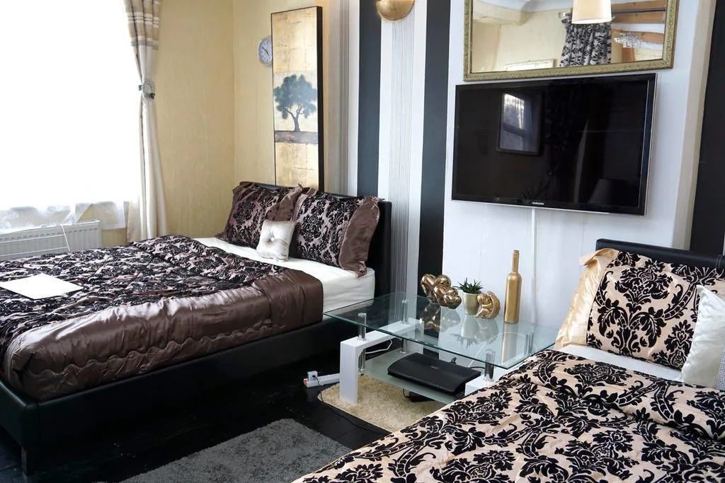 Deluxe Double room full double bed