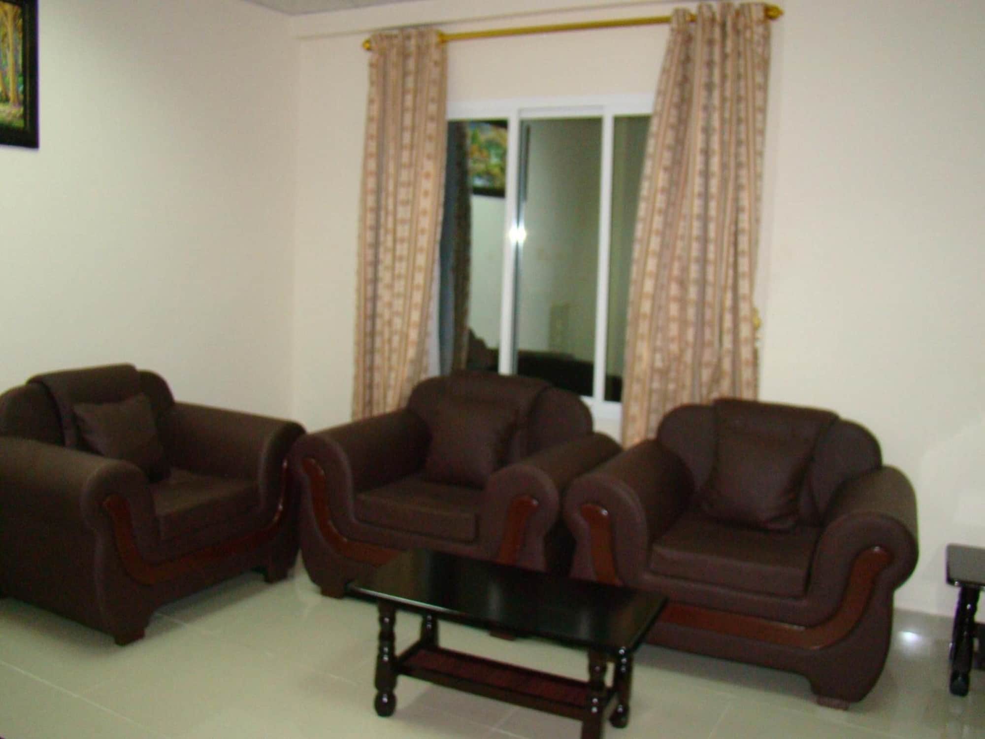 1 Bedroom Double Apartment full double bed