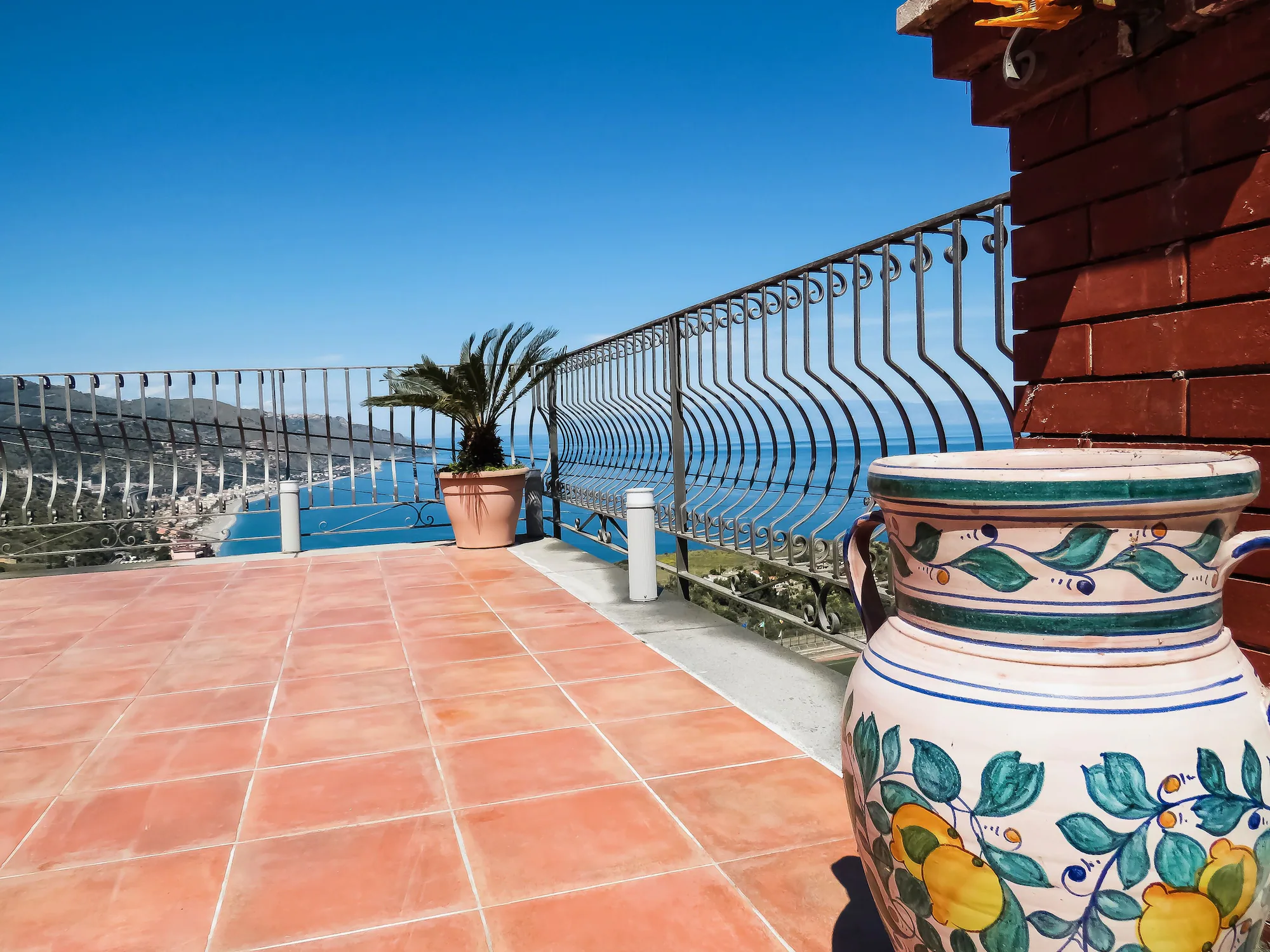 Villa Athèna exterior