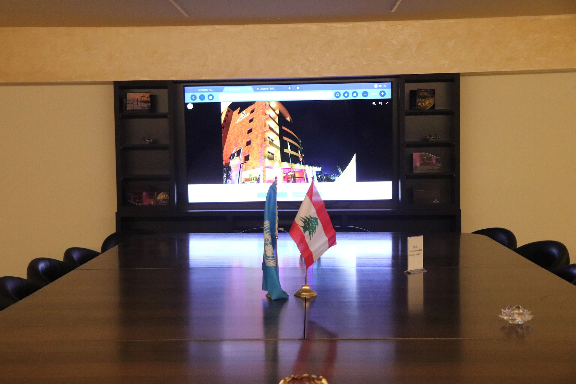 2 Bedrooms Single Suite