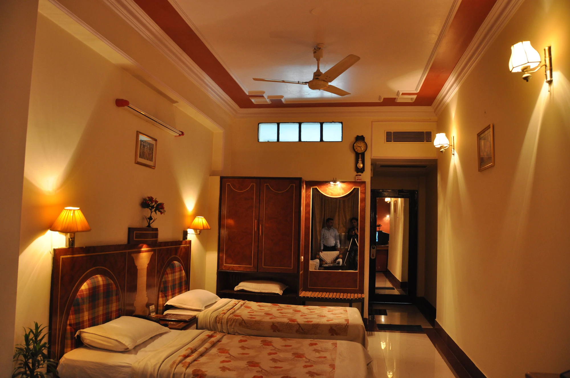 Double Suite full double bed