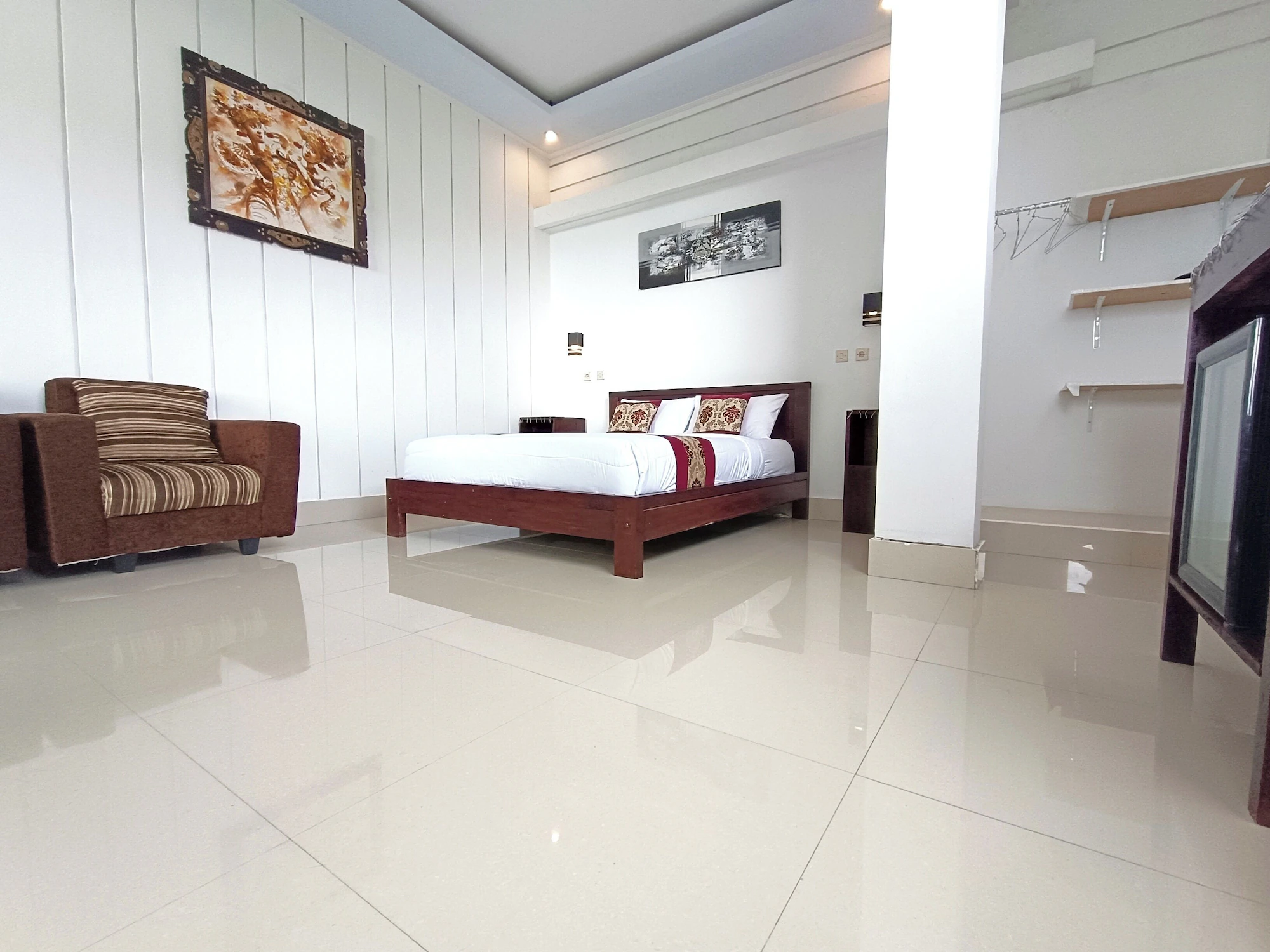 Deluxe Double room with balcony full double bed