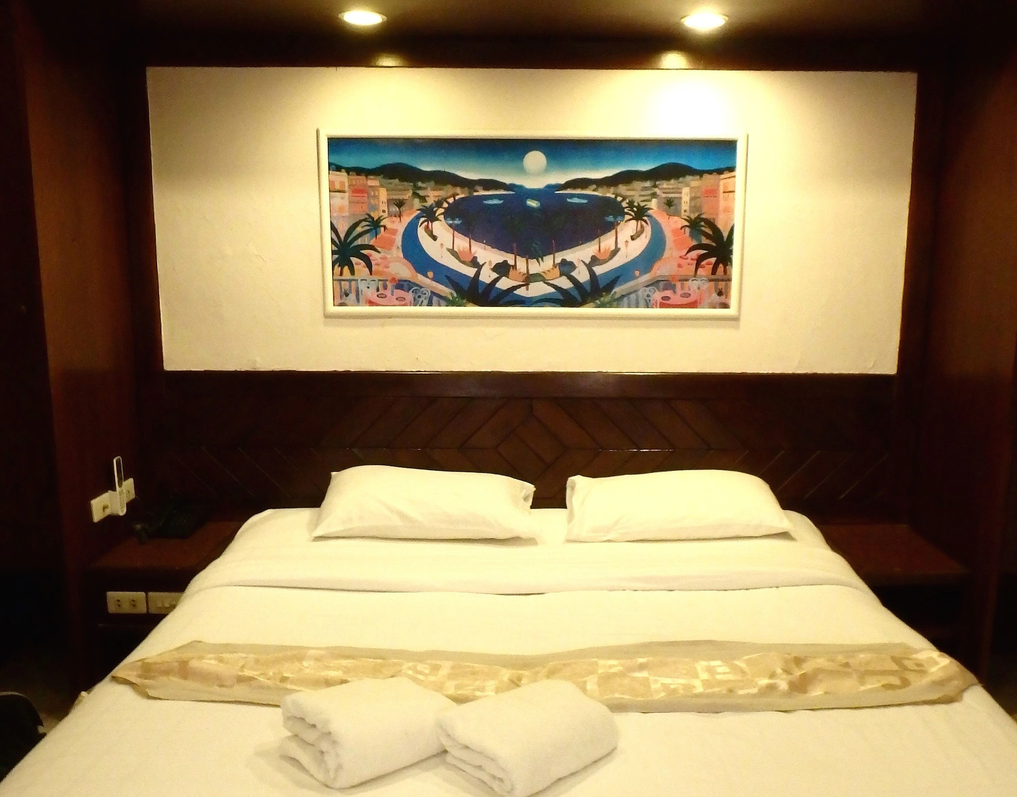 Deluxe Double room full double bed
