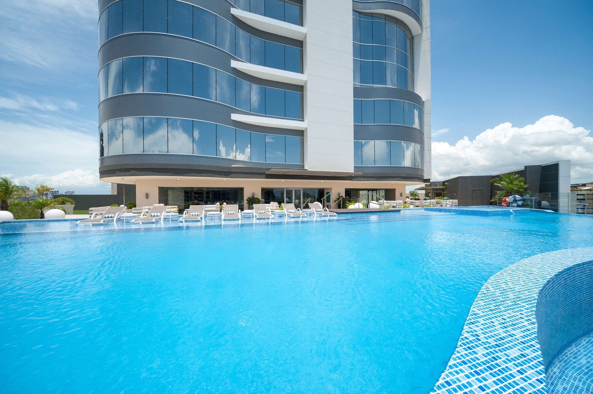1 Bedroom Double Suite twin beds