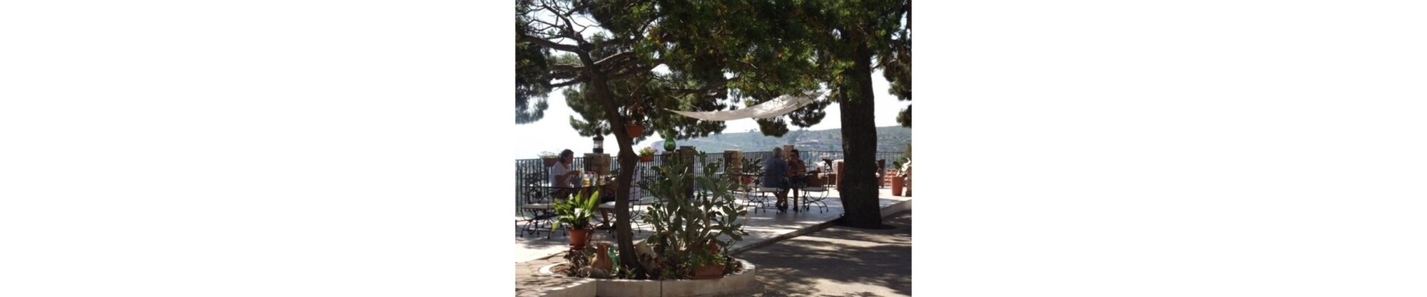 2 Bedrooms Quadruple Apartment with balcony and with sea view twin beds