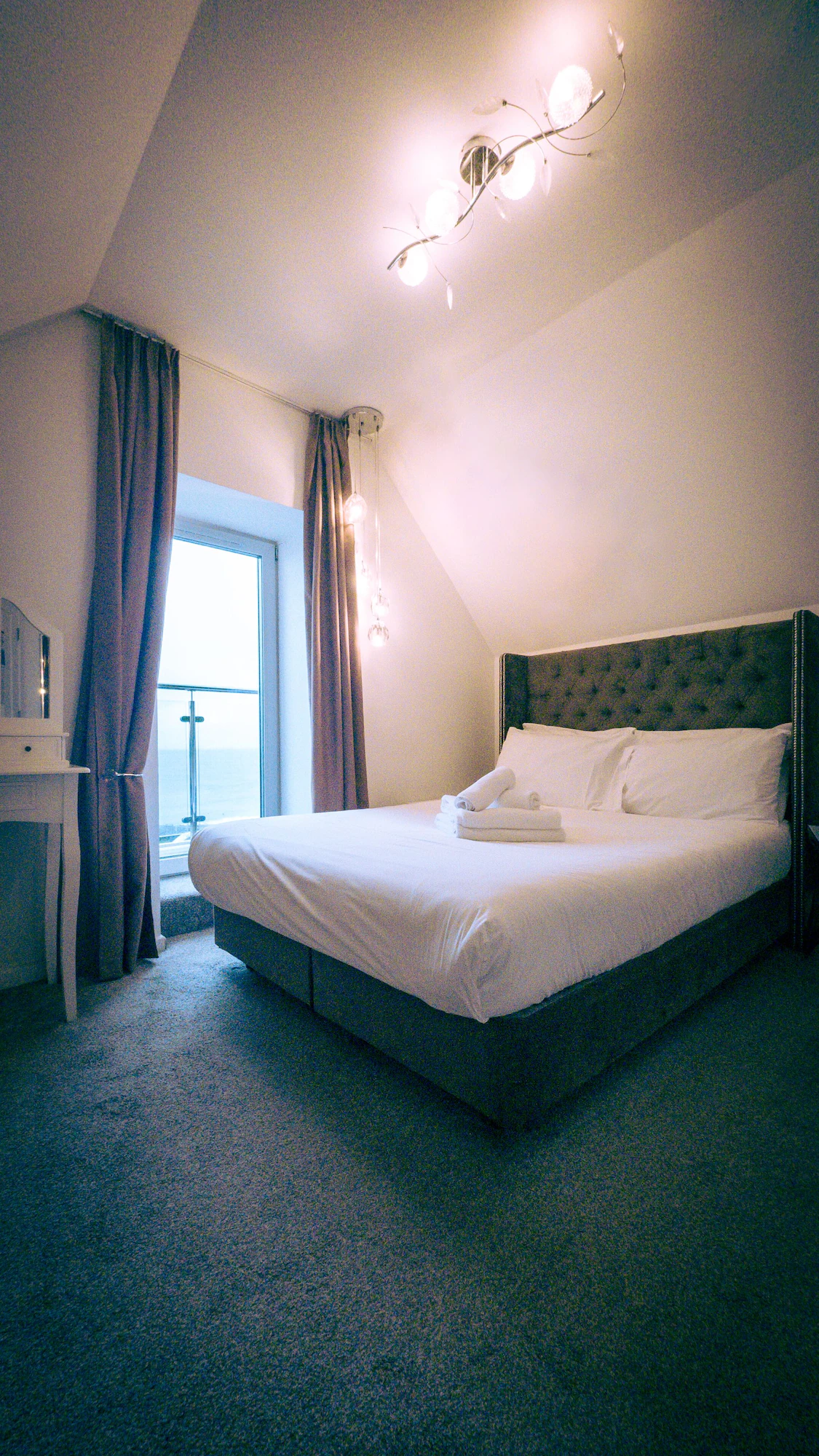 Deluxe Double room with garden view full double bed