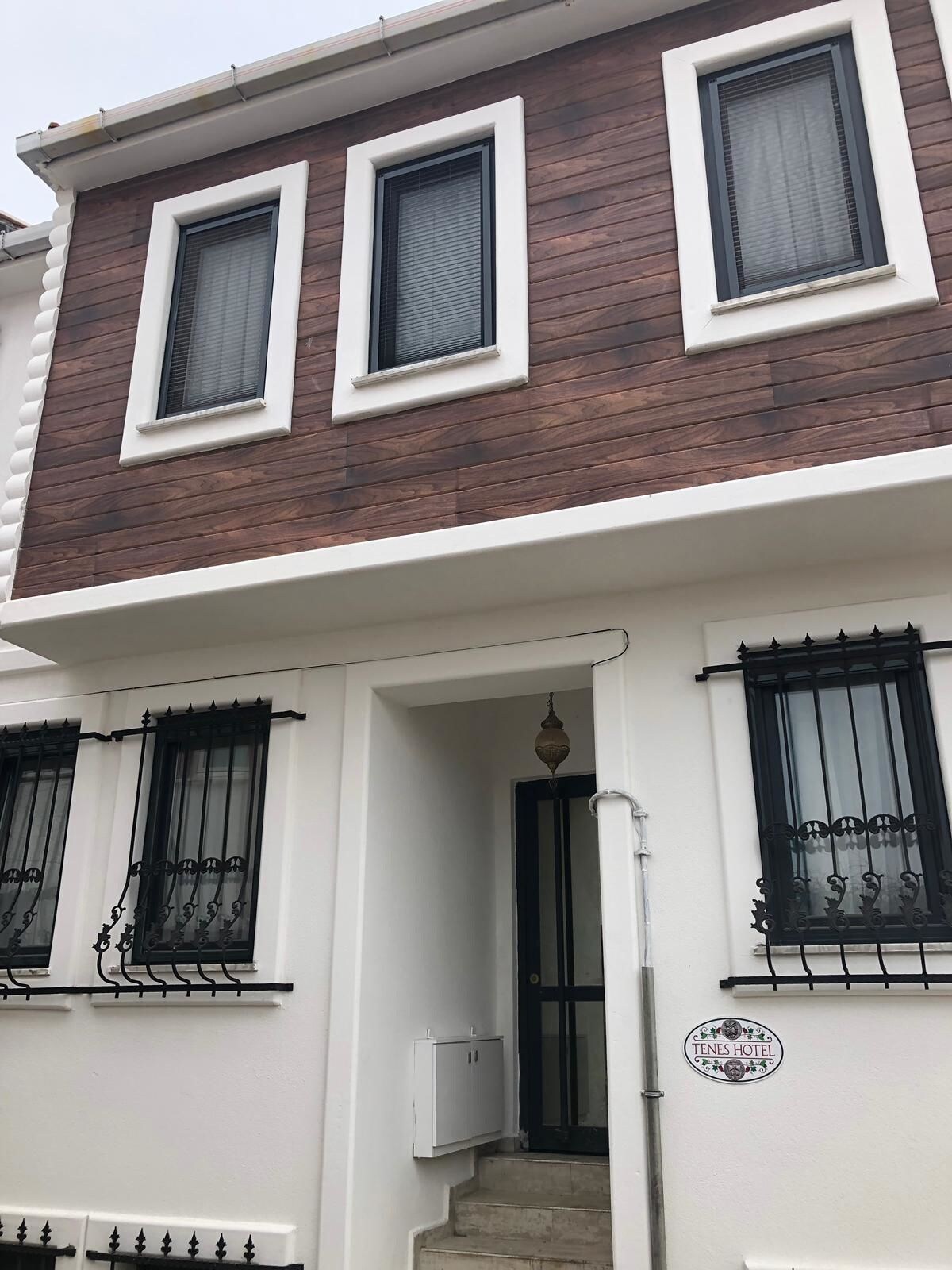 Tenes Otel - Ezine