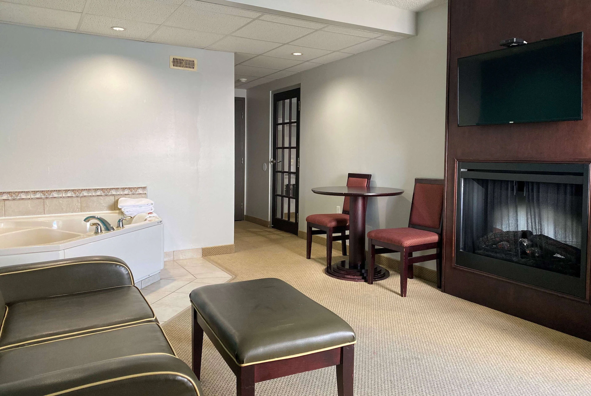 Deluxe Quadruple room