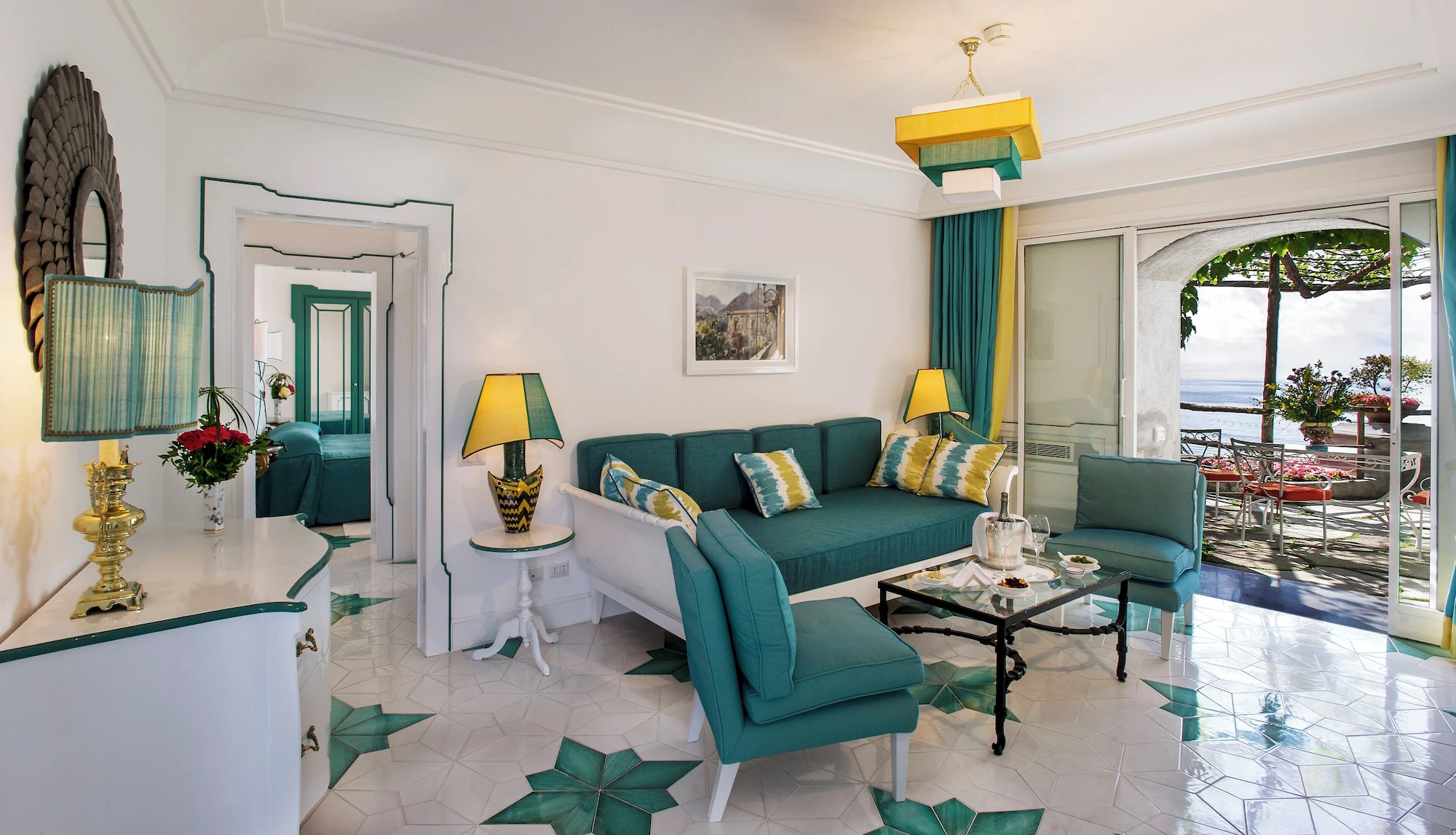 Classic Double room with balcony and with sea view full double bed