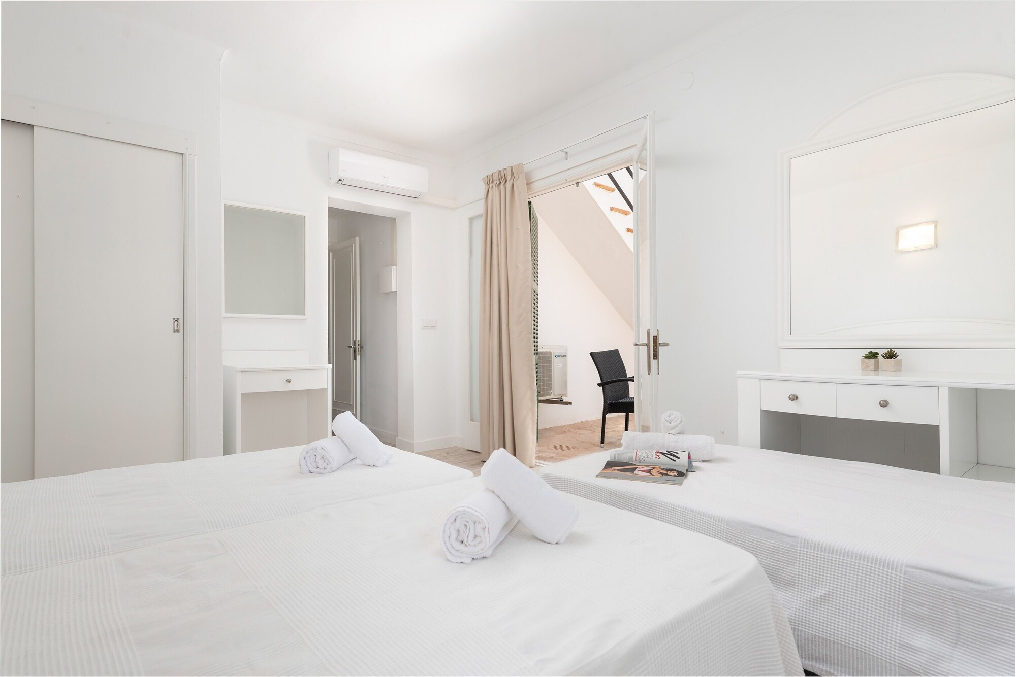 Standard Double room with balcony twin beds