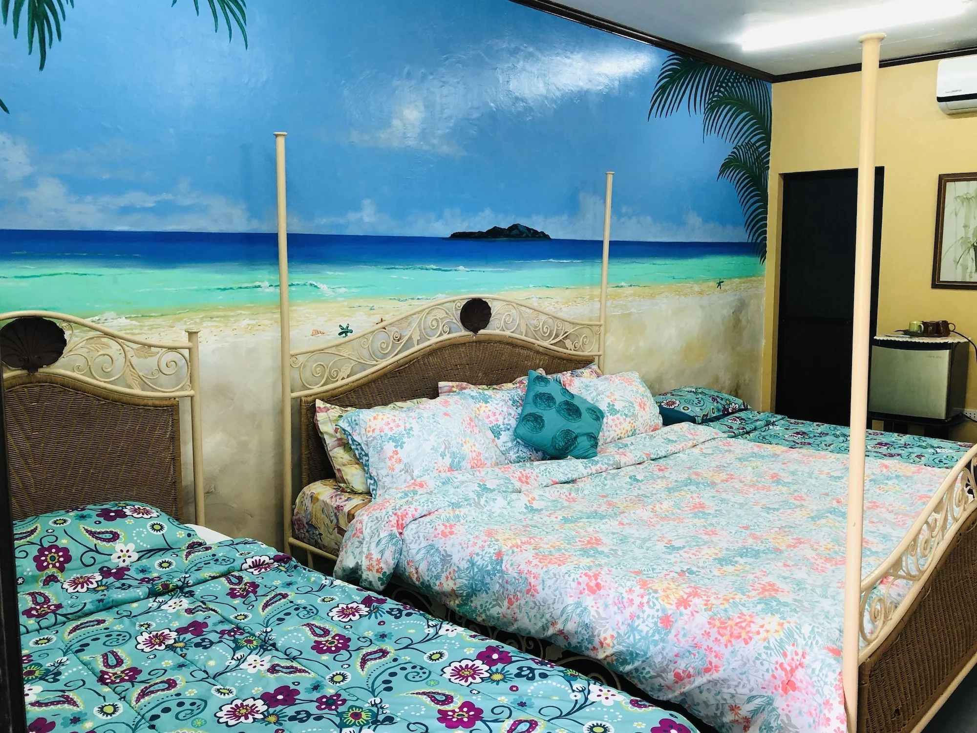 1 Bedroom Standard Double Family room with partial sea view bunk bed
