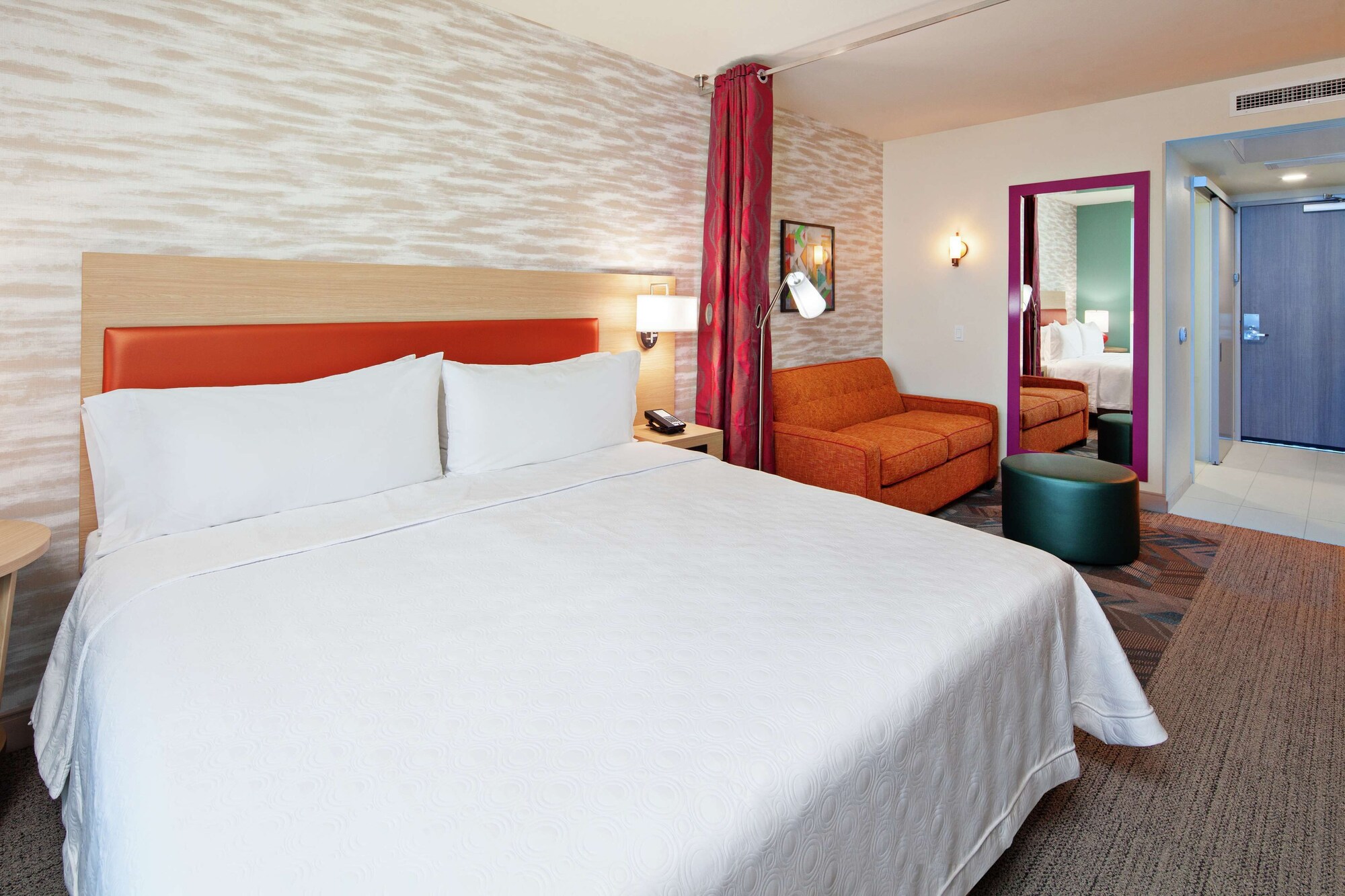 1 Bedroom Double Suite full double bed