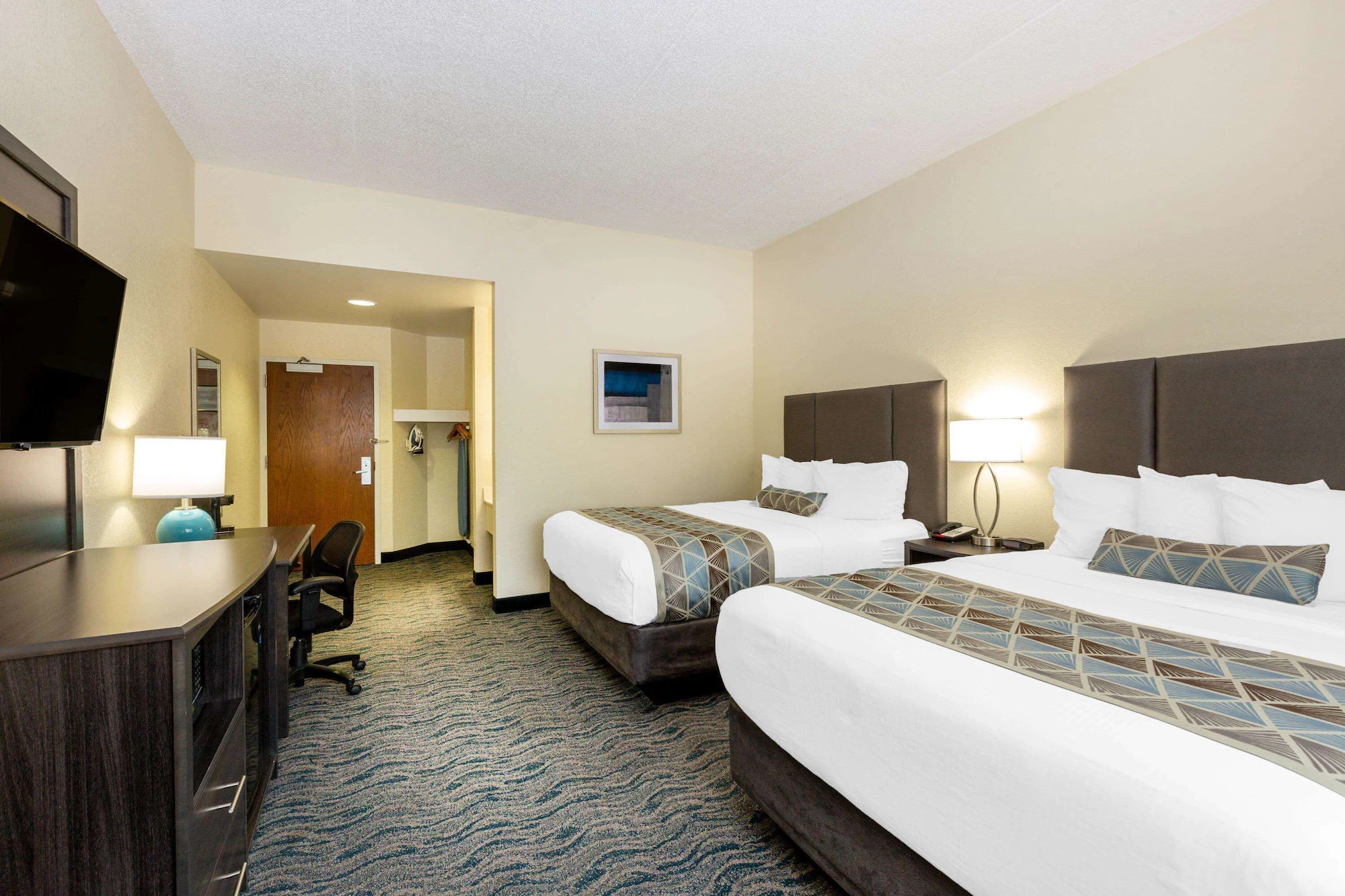 Baymont By Wyndham Des Moines Airport - Des Moines, IA