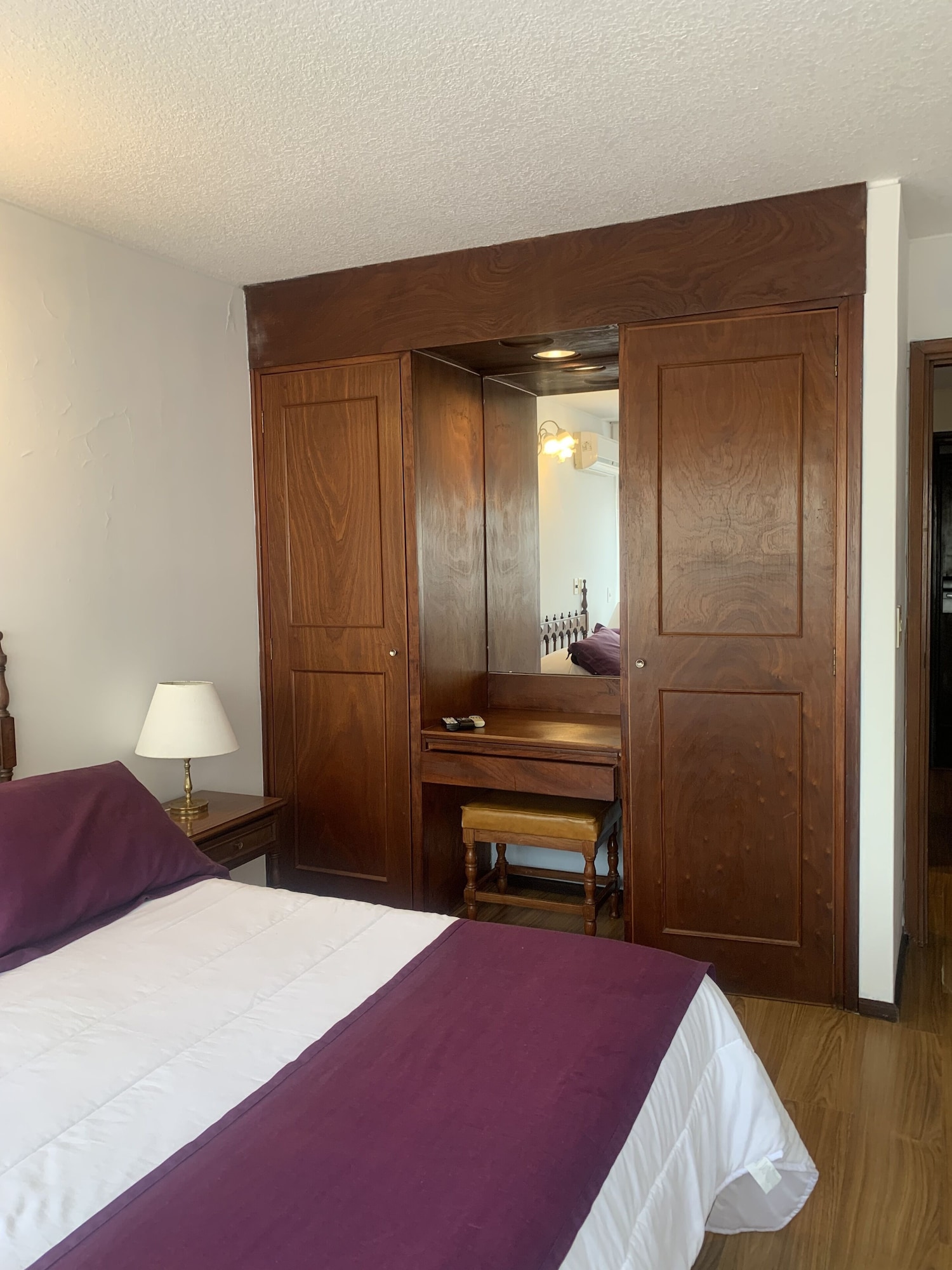 Double Family Suite full double bed