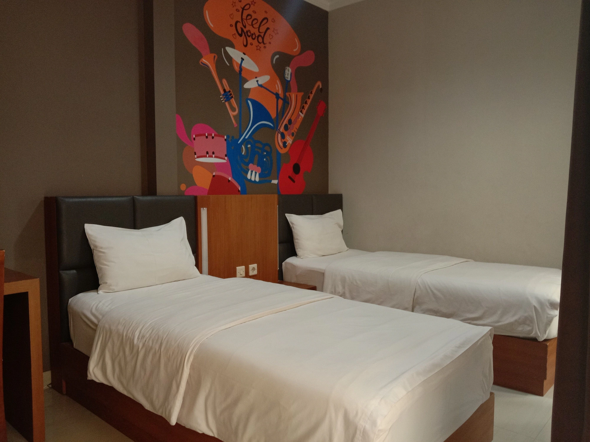 Deluxe Double room twin beds
