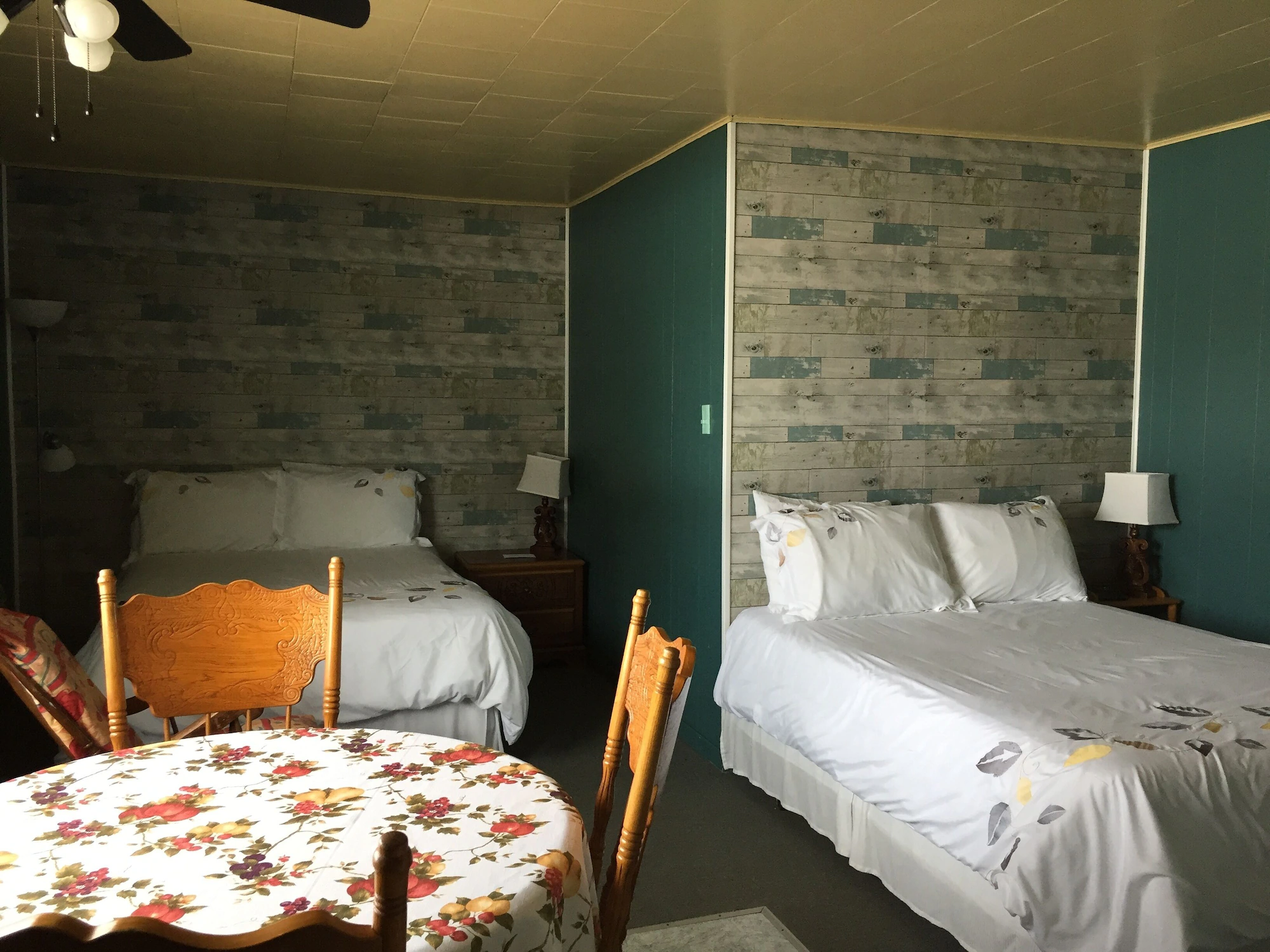 Standard Quadruple room twin beds