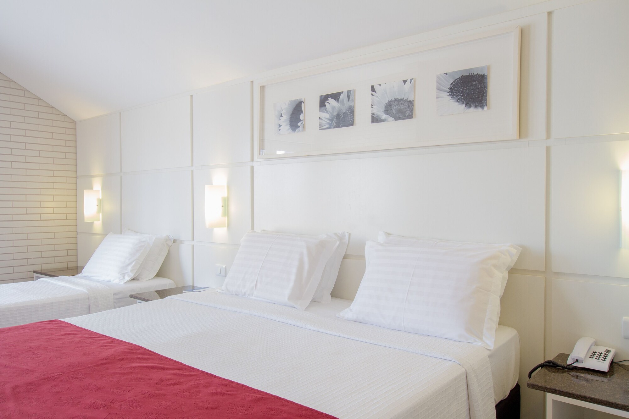 Deluxe Double room twin beds