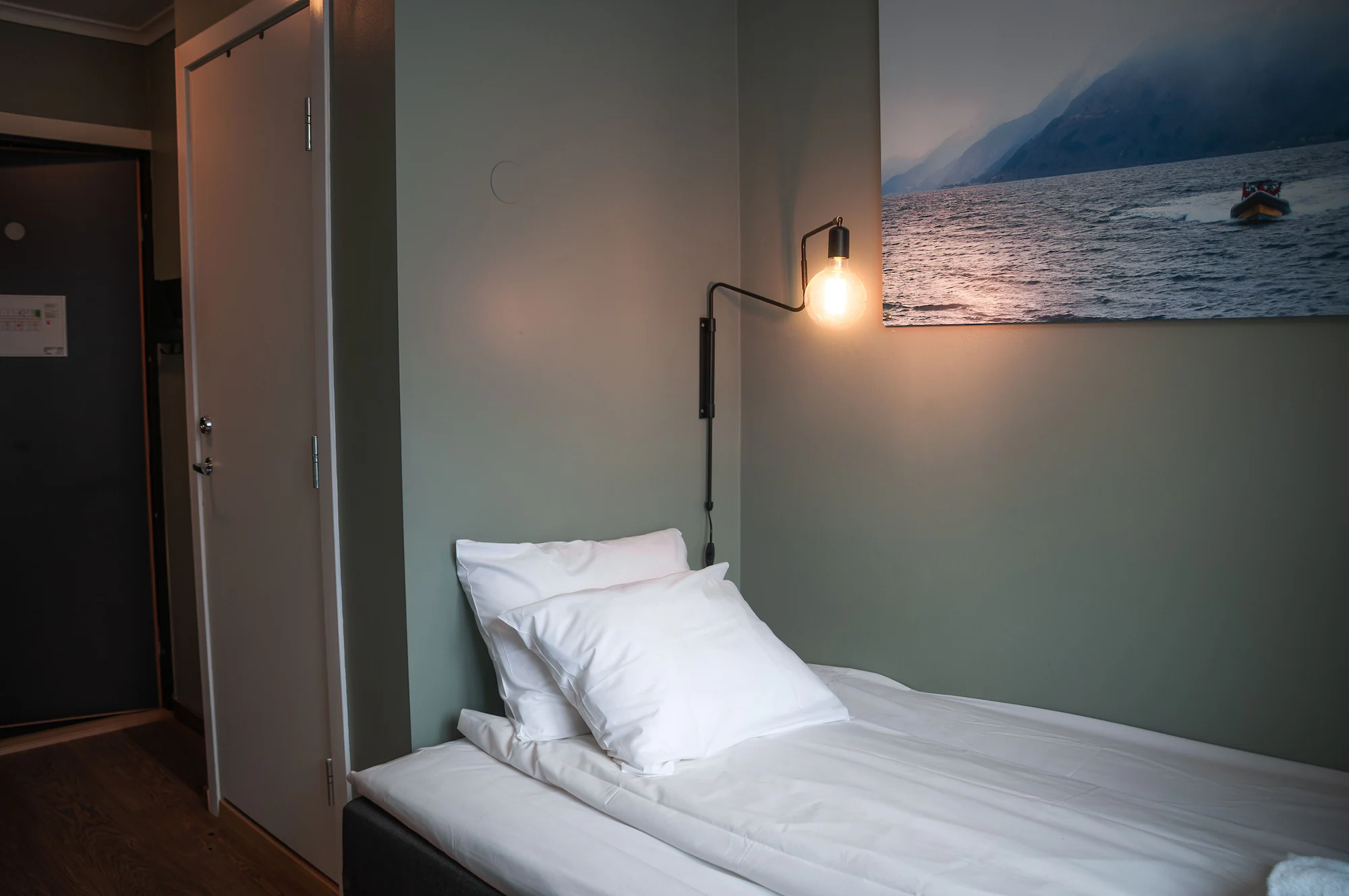 Trolltunga Hotel exterior