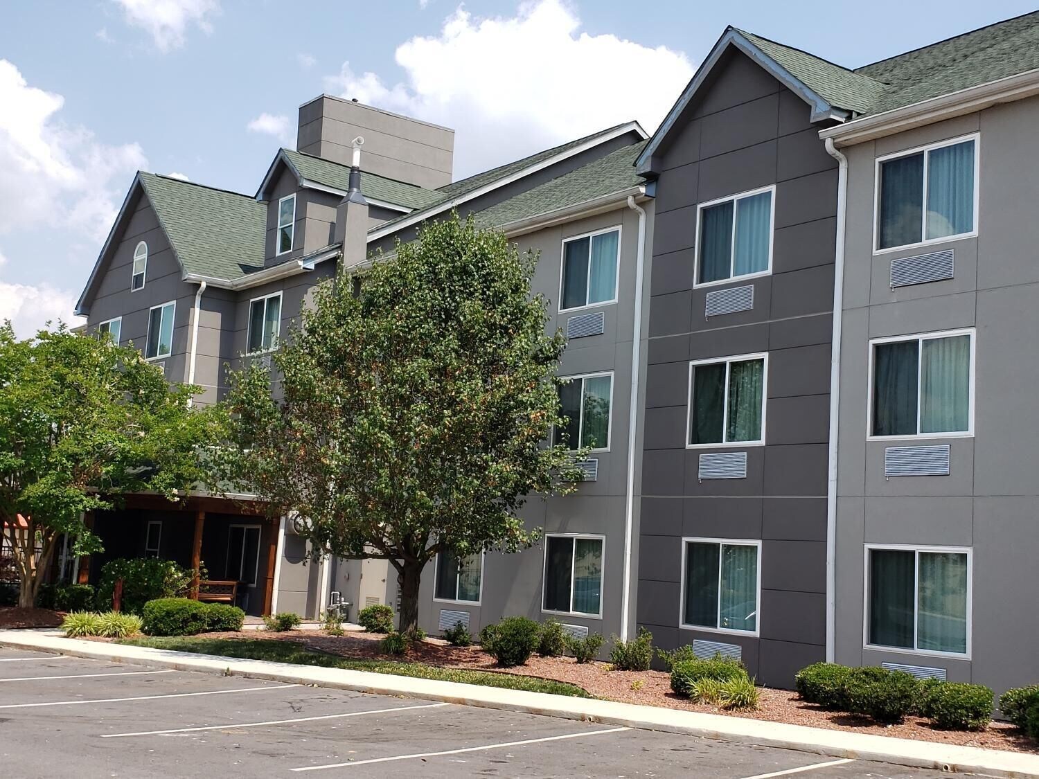 1 Bedroom Quadruple Suite