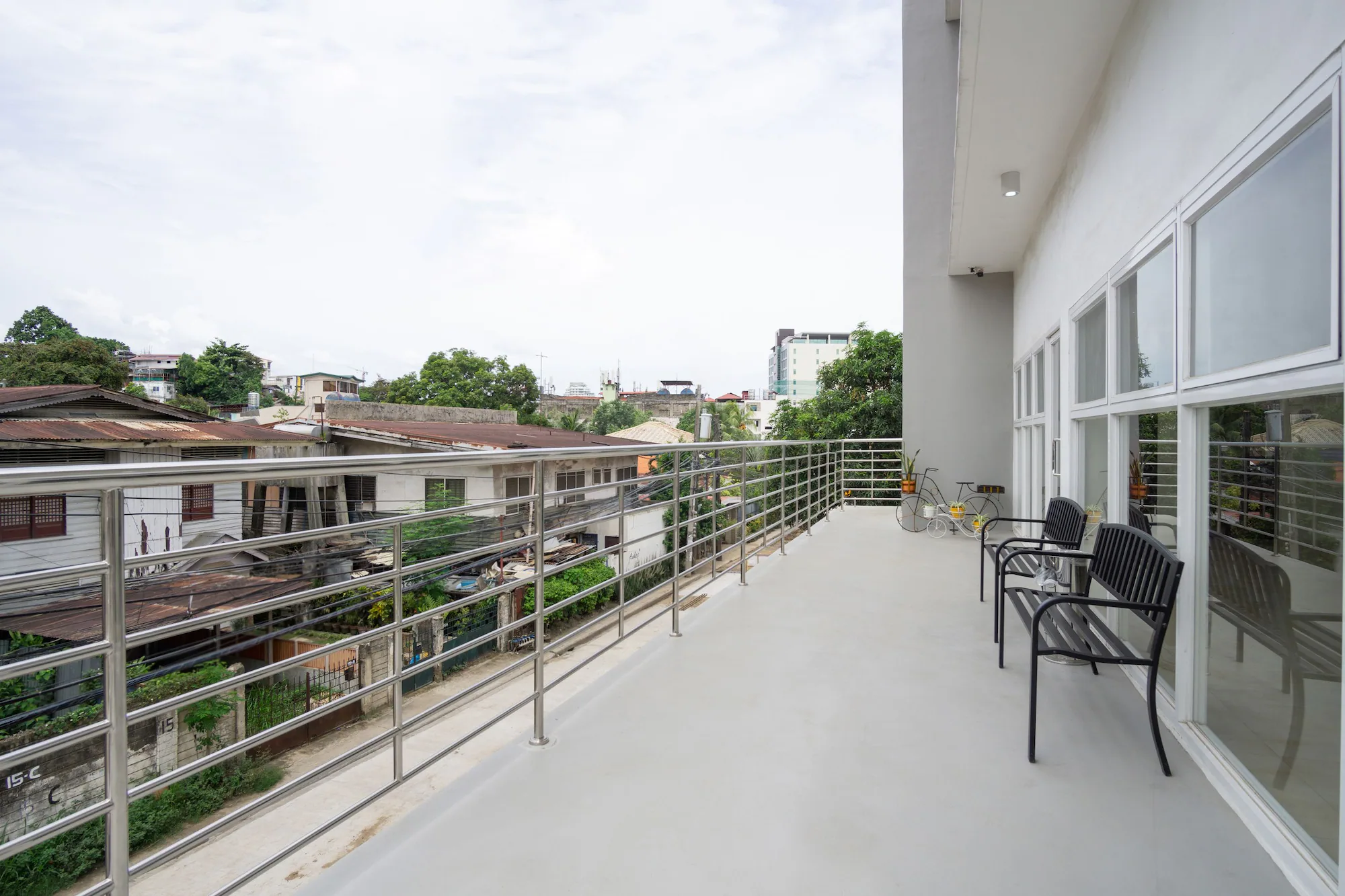 Deluxe Double room with city view full double bed