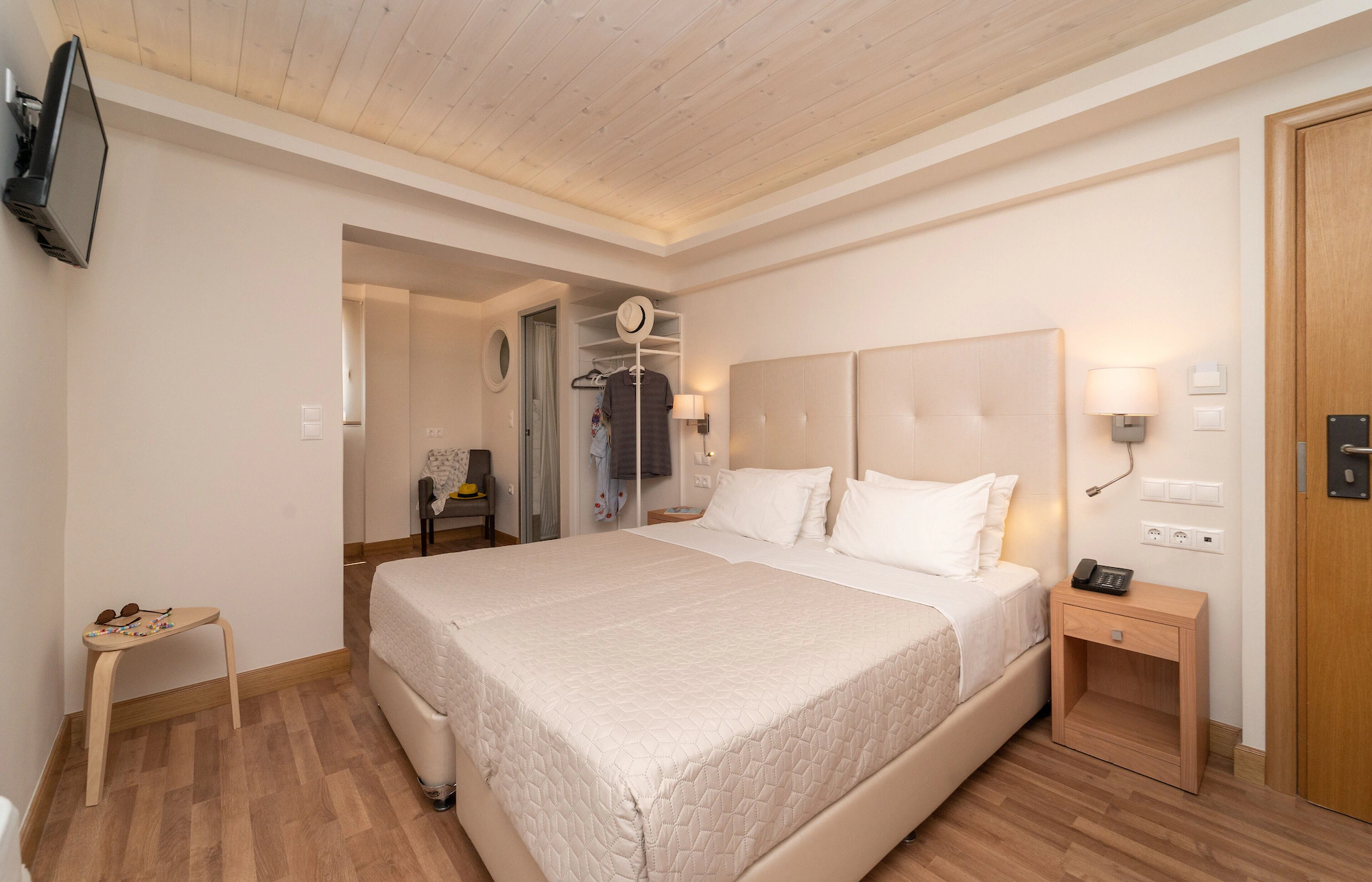 Deluxe Double room full double bed