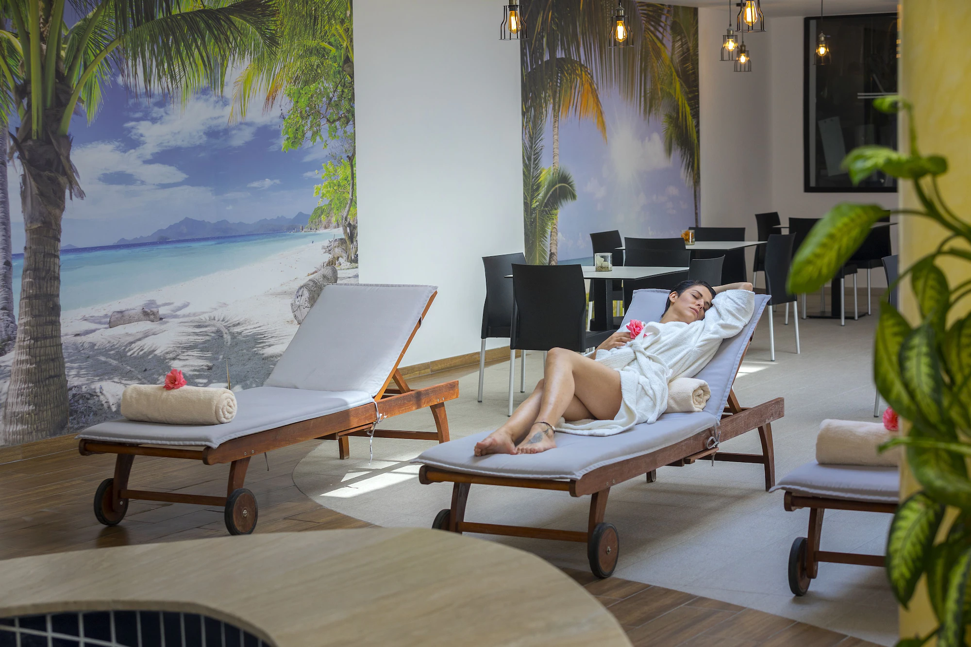 Double room with balcony and with sea view twin beds