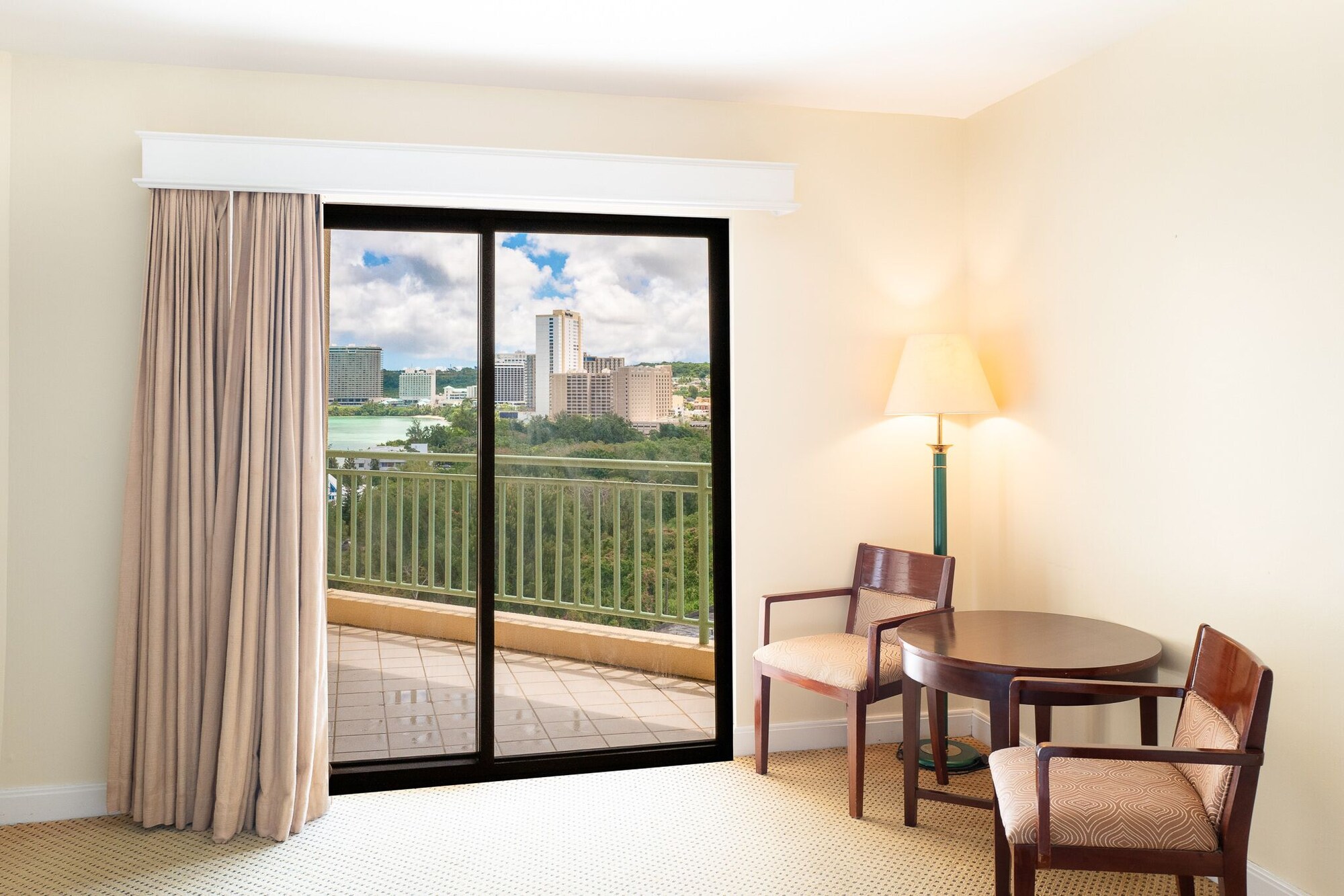 1 Bedroom Double Suite twin beds
