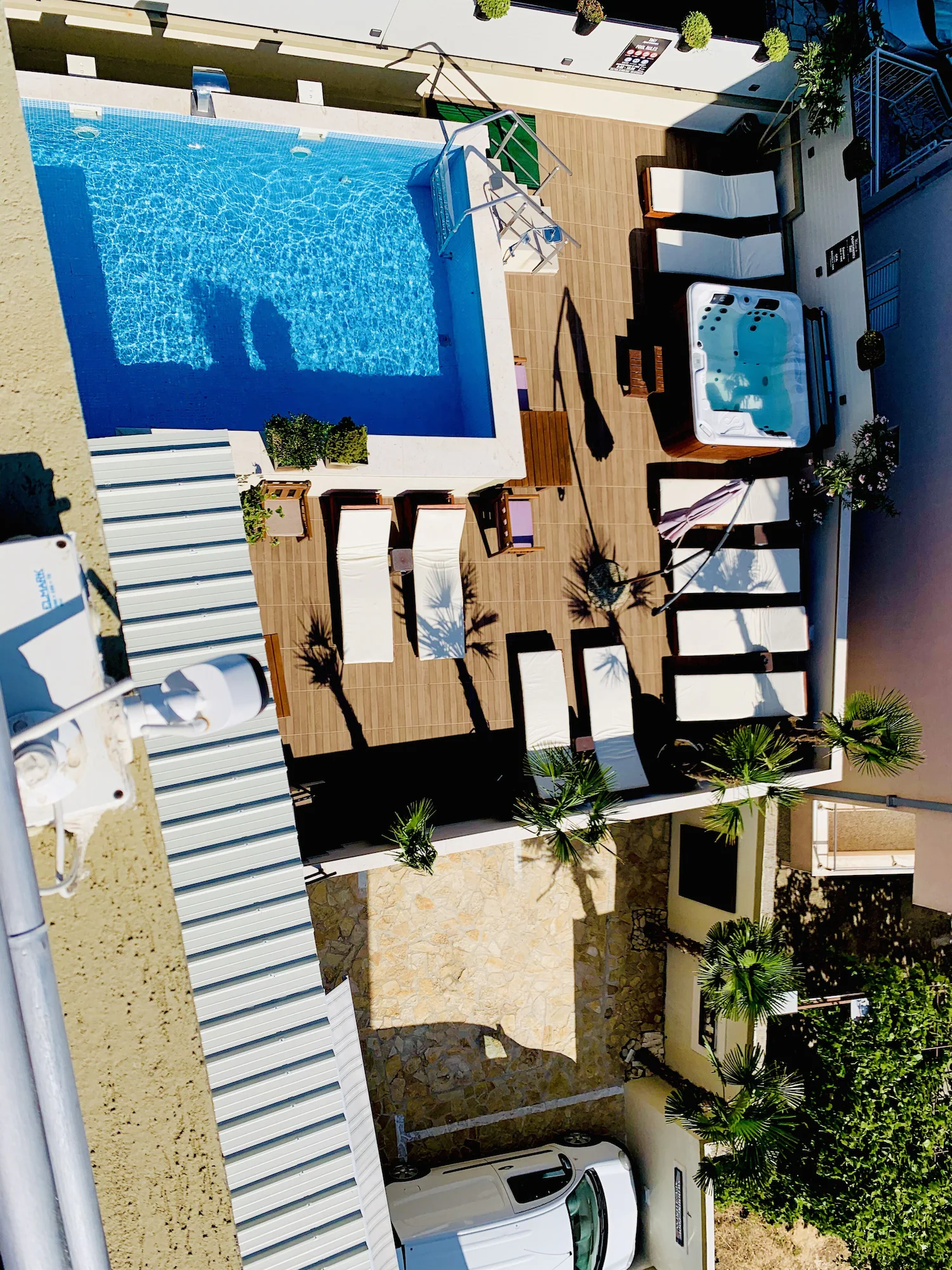 Apartments Tati exterior