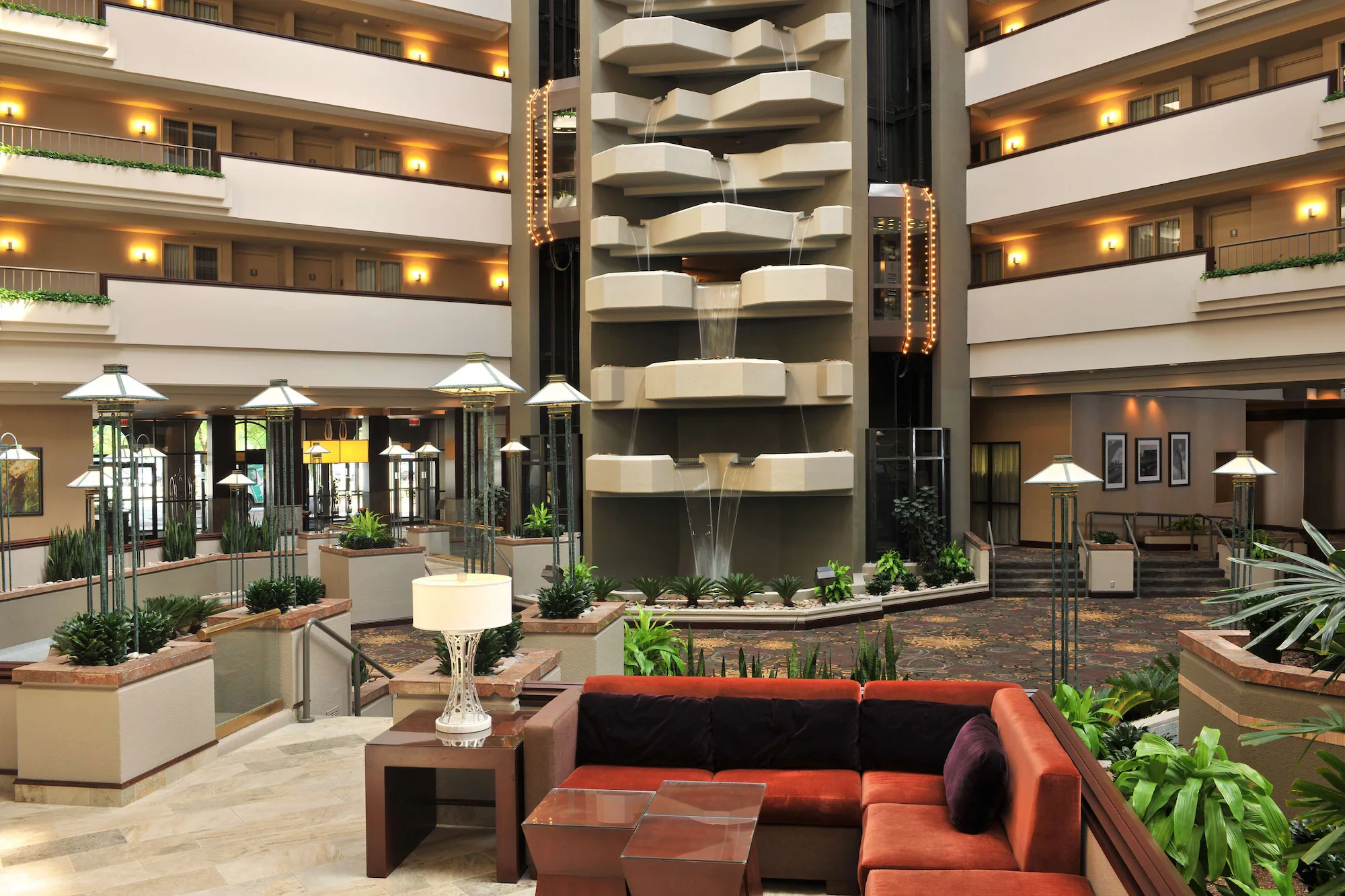 Embassy Suites by Hilton Des Moines Downtown exterior