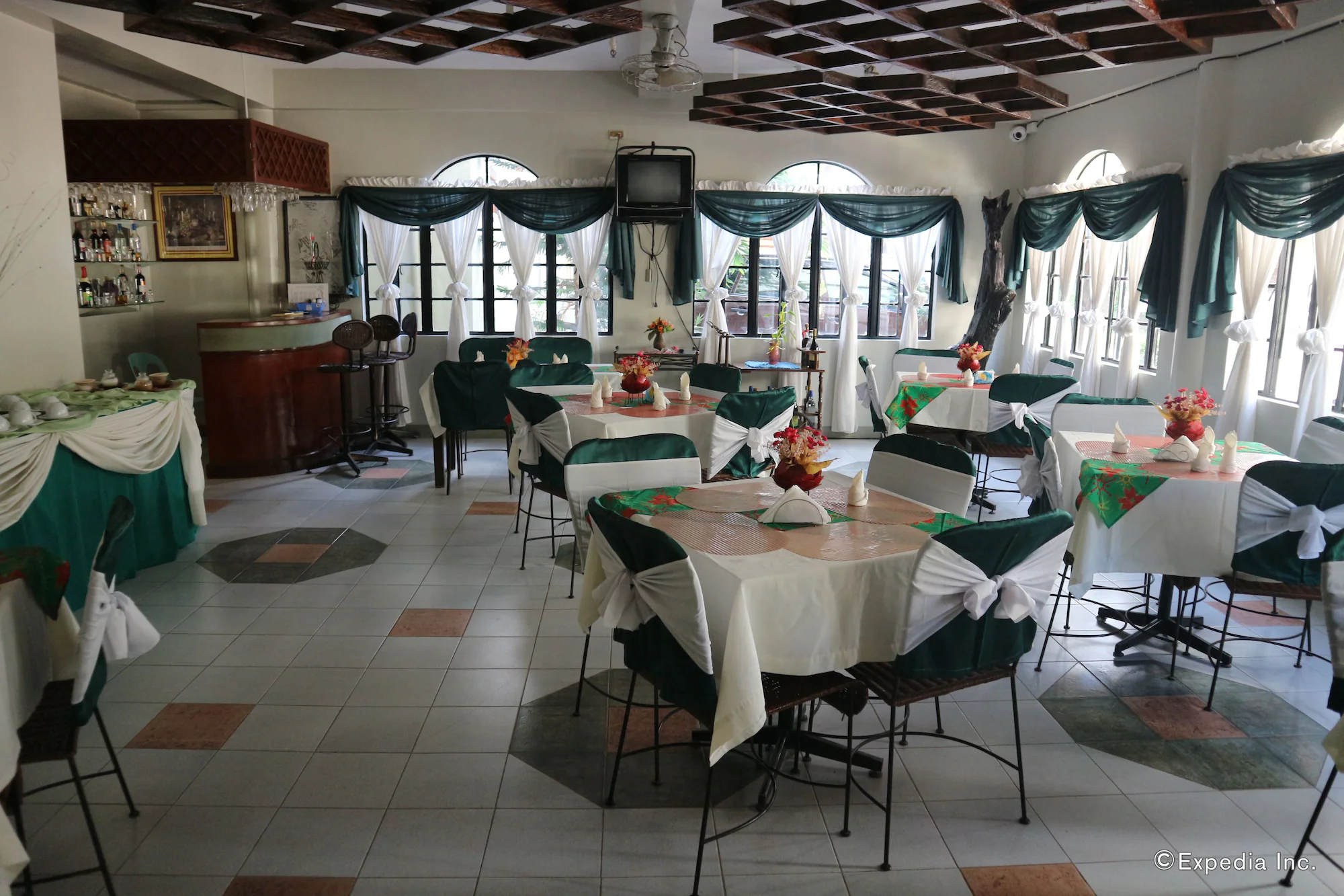 Deluxe Single room with city view full double bed