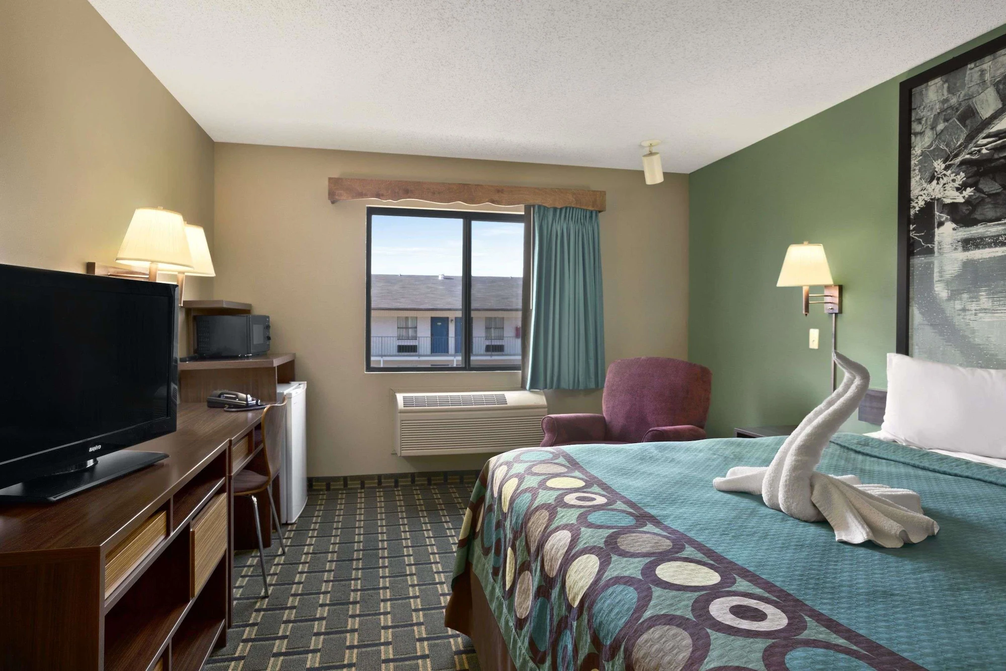 Deluxe Double room twin beds