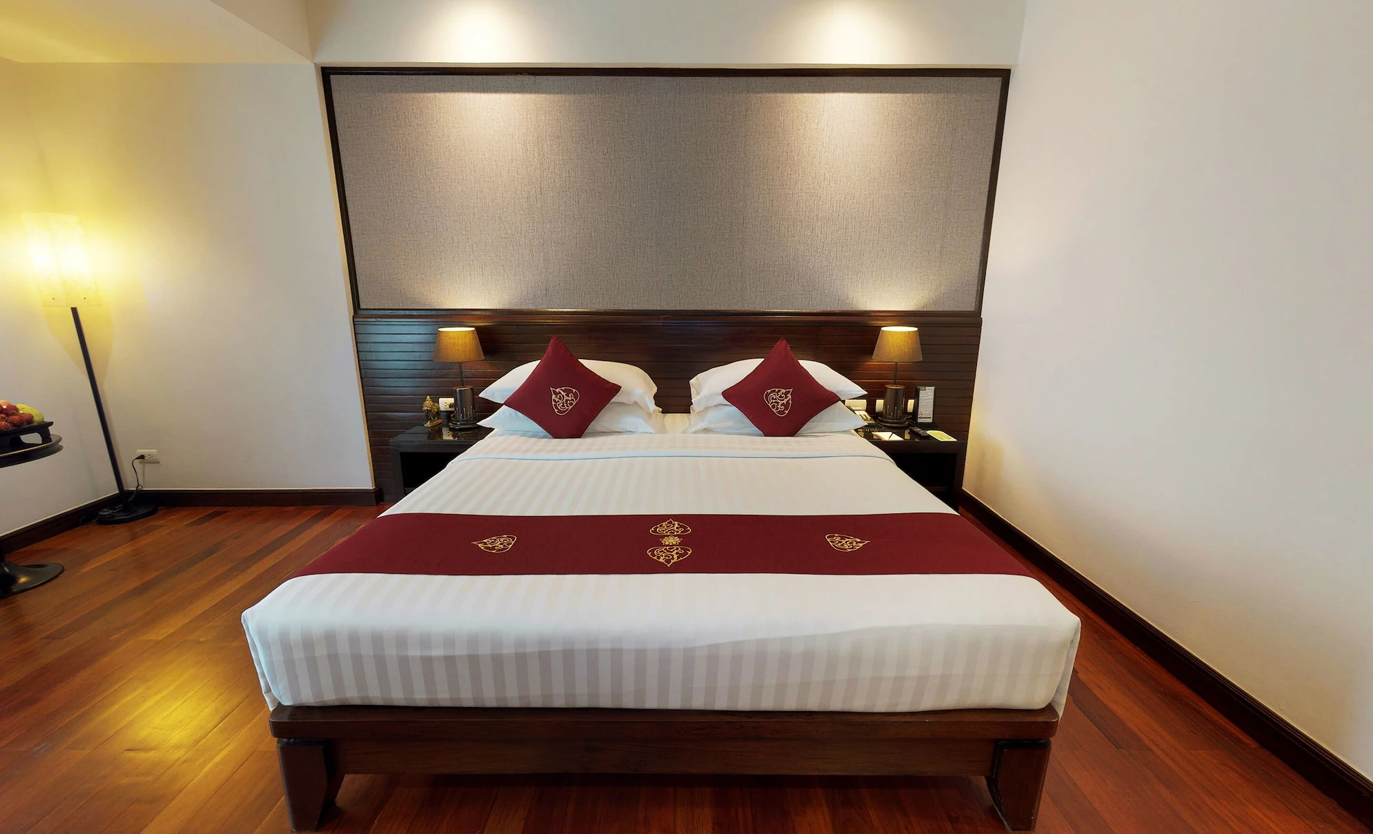 1 Bedroom Superior Single room full double bed