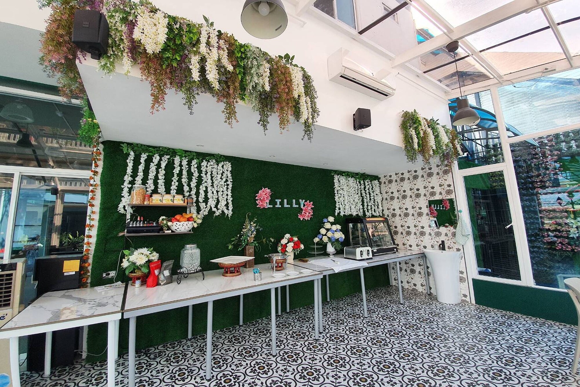 Economy Double room twin beds