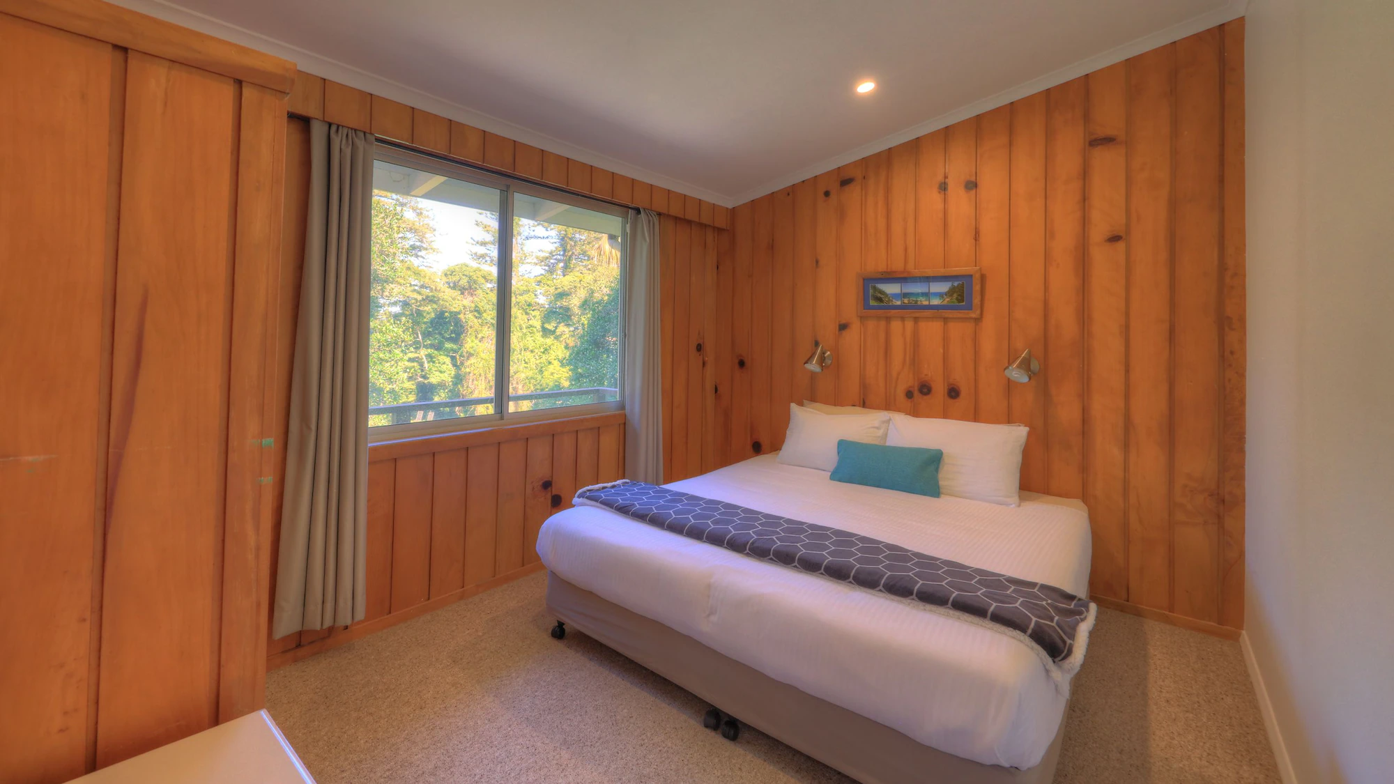 1 Bedroom Double Chalet full double bed