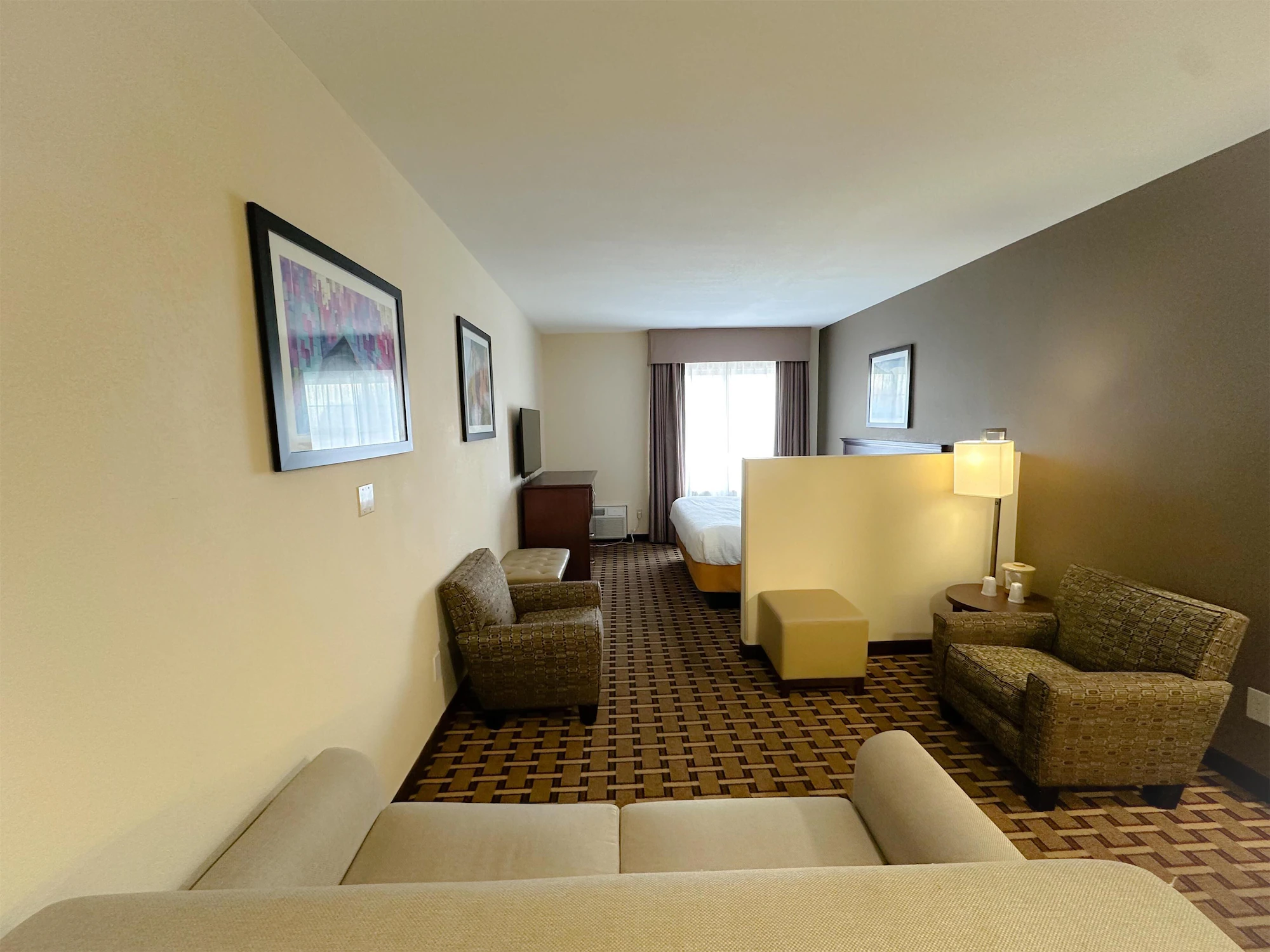 Business Double Suite full double bed