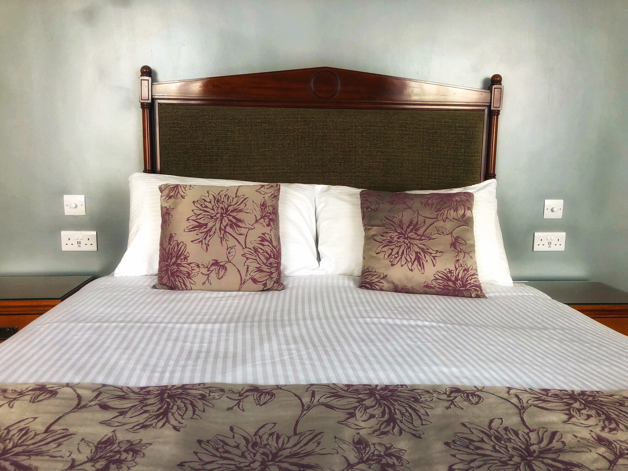 Deluxe Double room with sea view full double bed