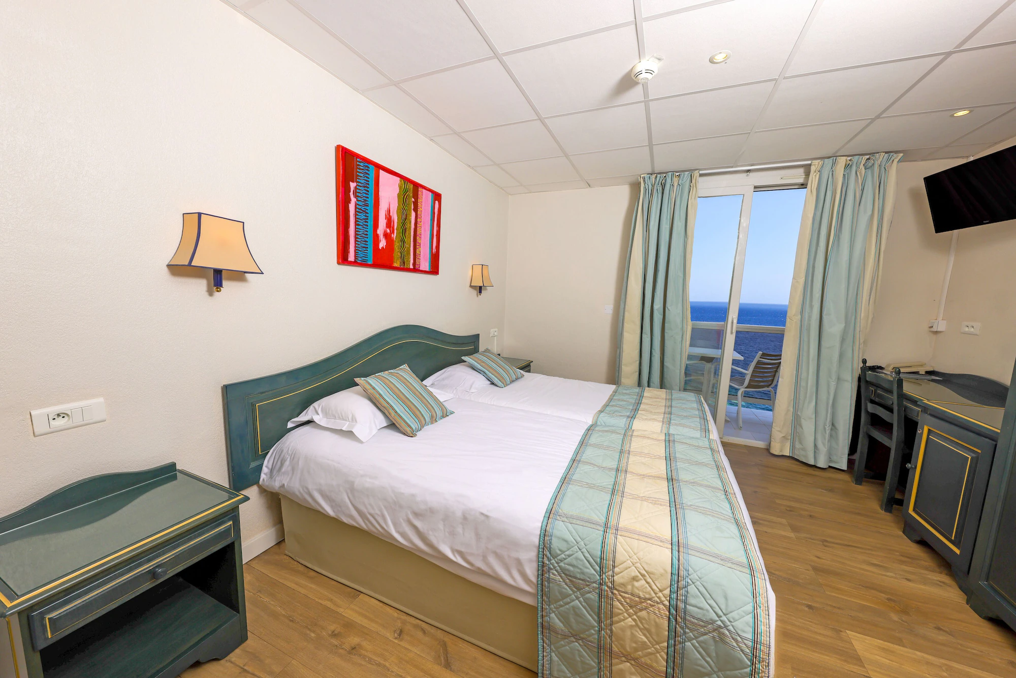 Standard Double room seafront full double bed