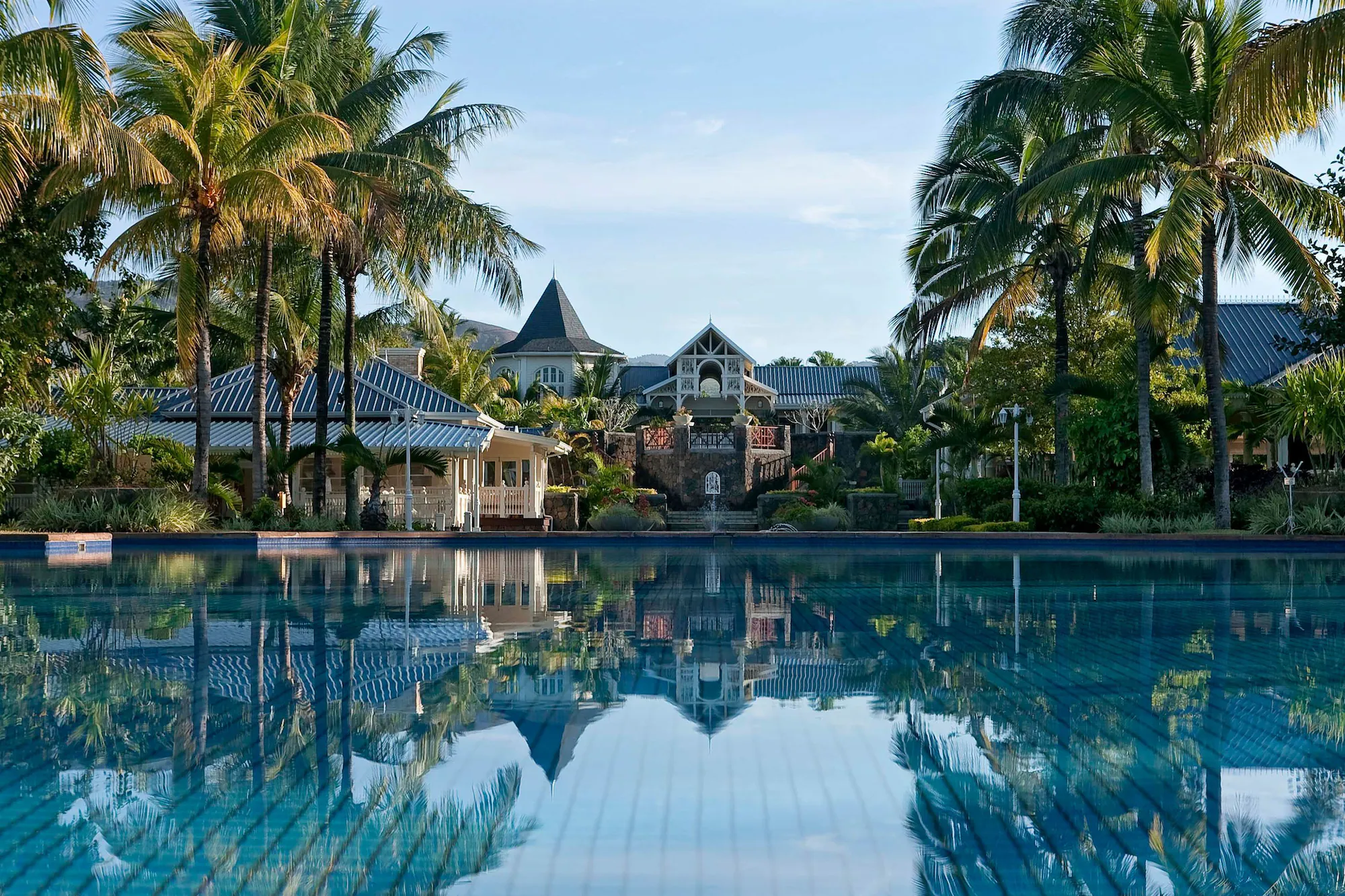 Ocean Double Suite beachfront full double bed