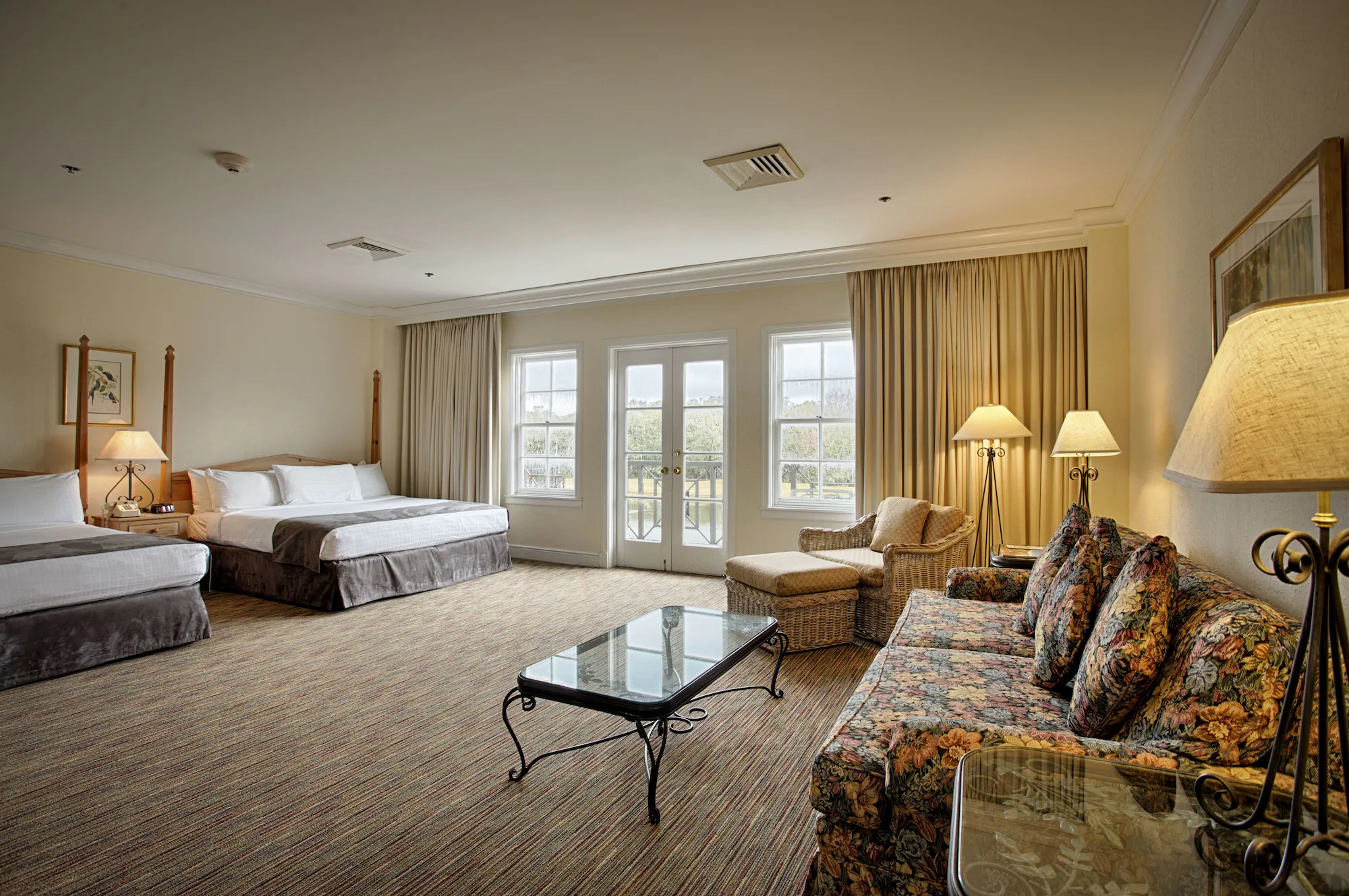 Standard Quadruple Suite