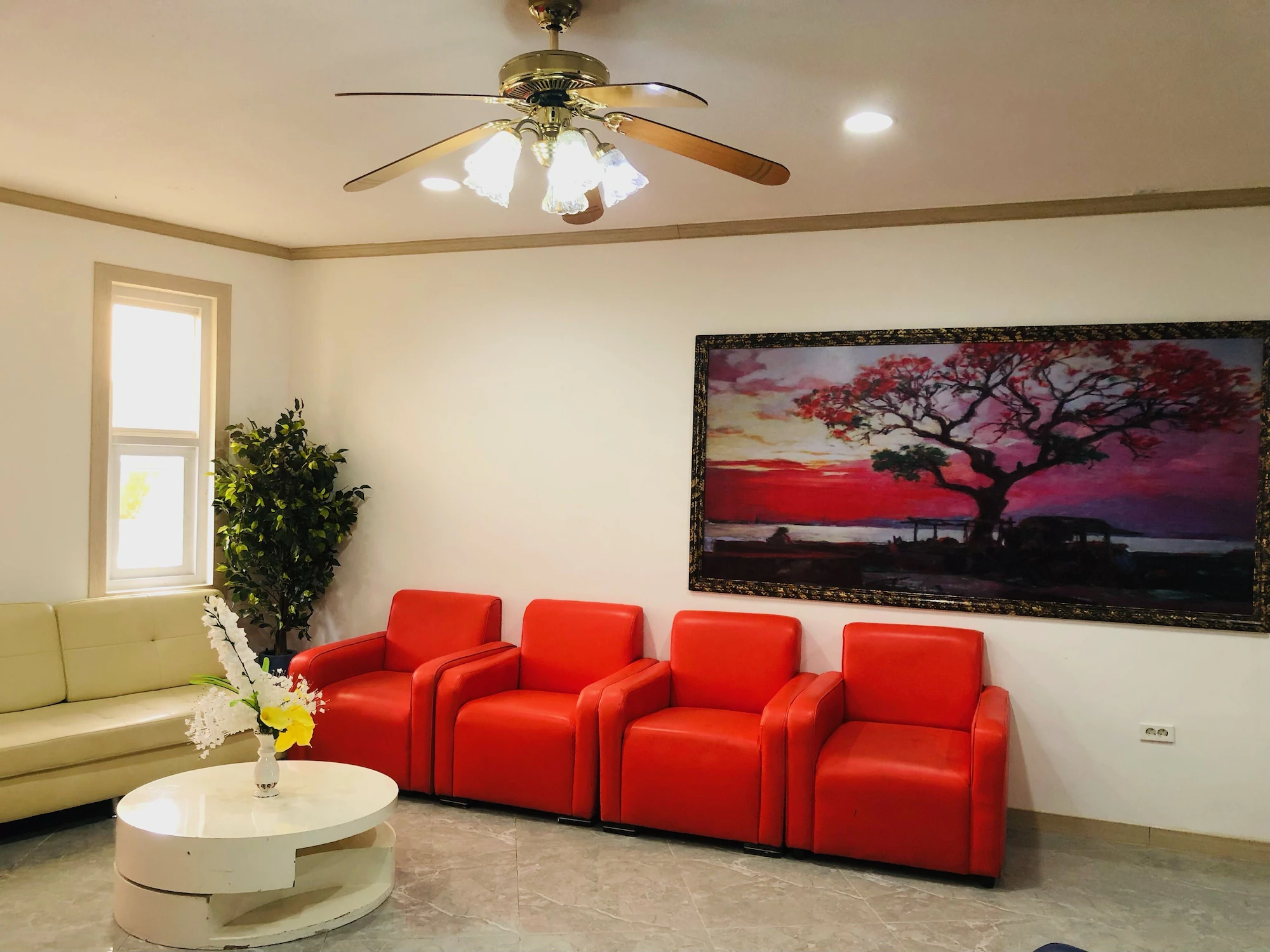 1 Bedroom Deluxe Single room with pool view full double bed