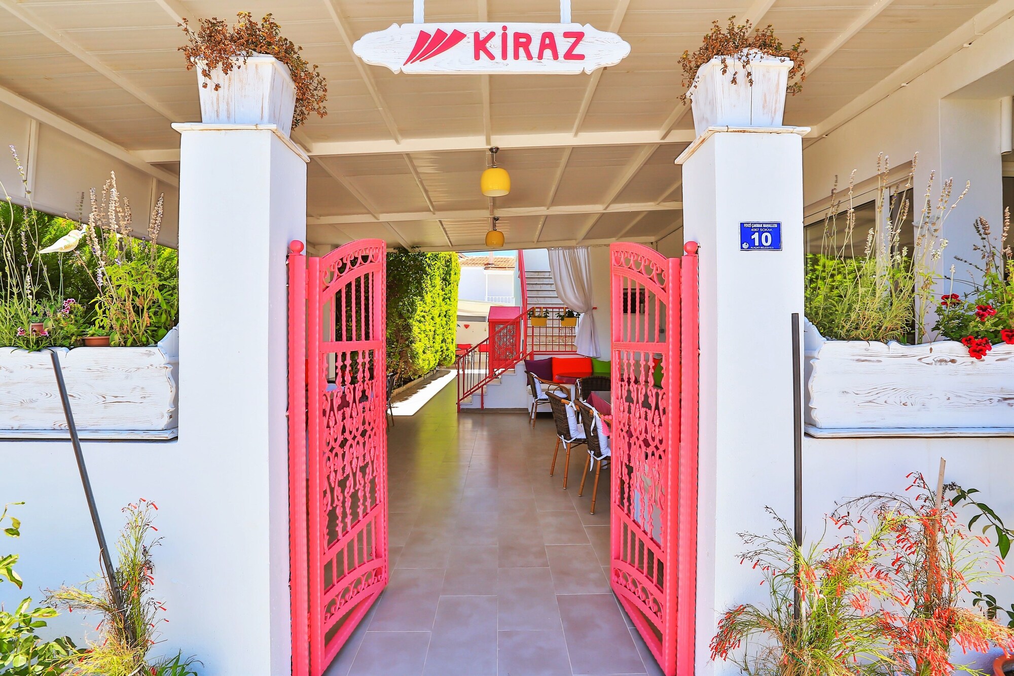 Kiraz Otel - Çeşme