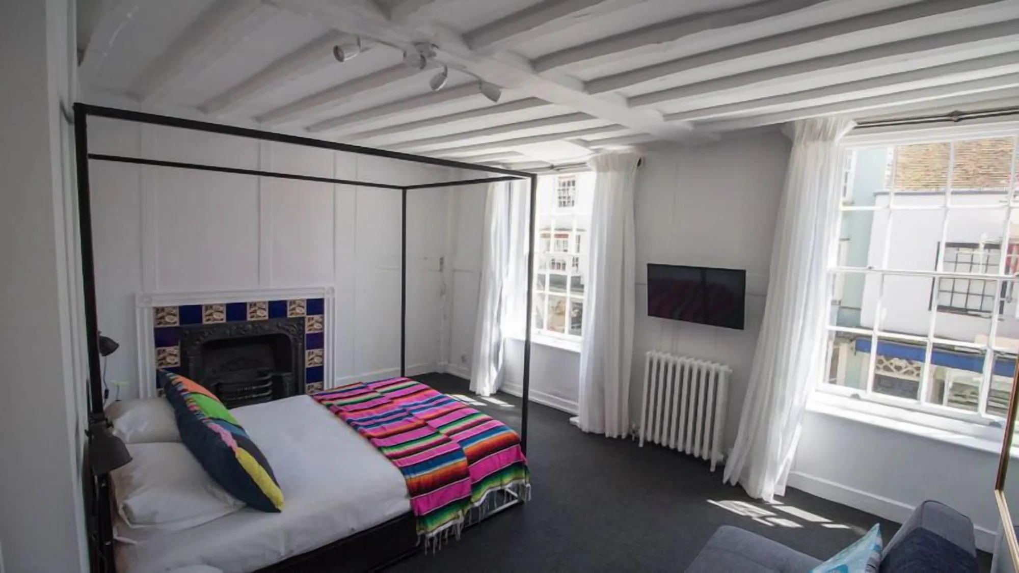 Standard Double room with view full double bed