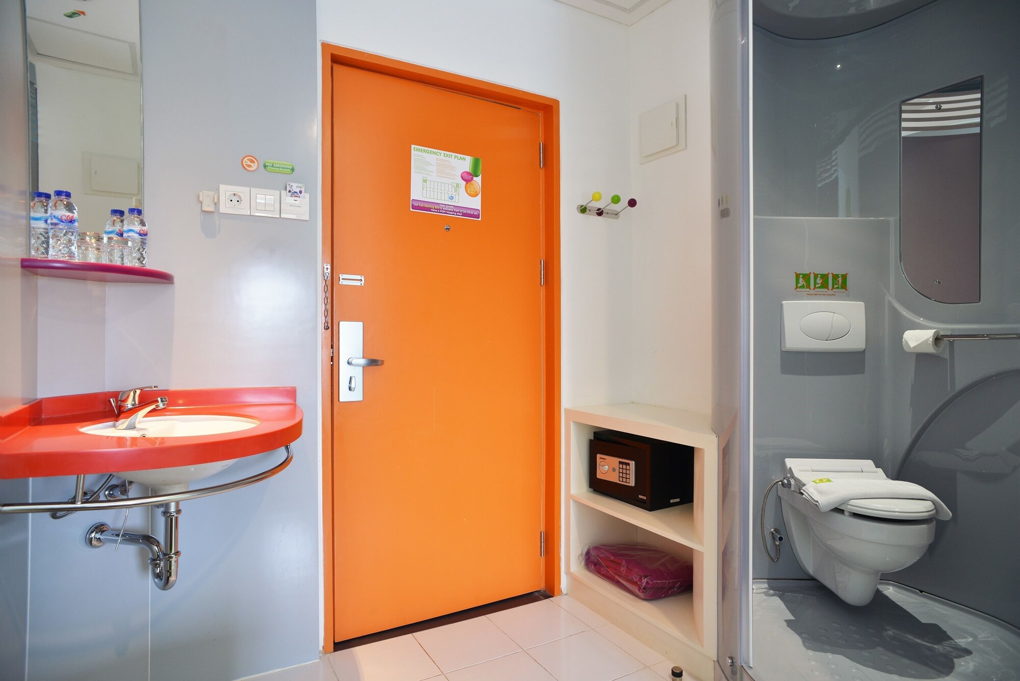 POP! Hotel Tebet exterior