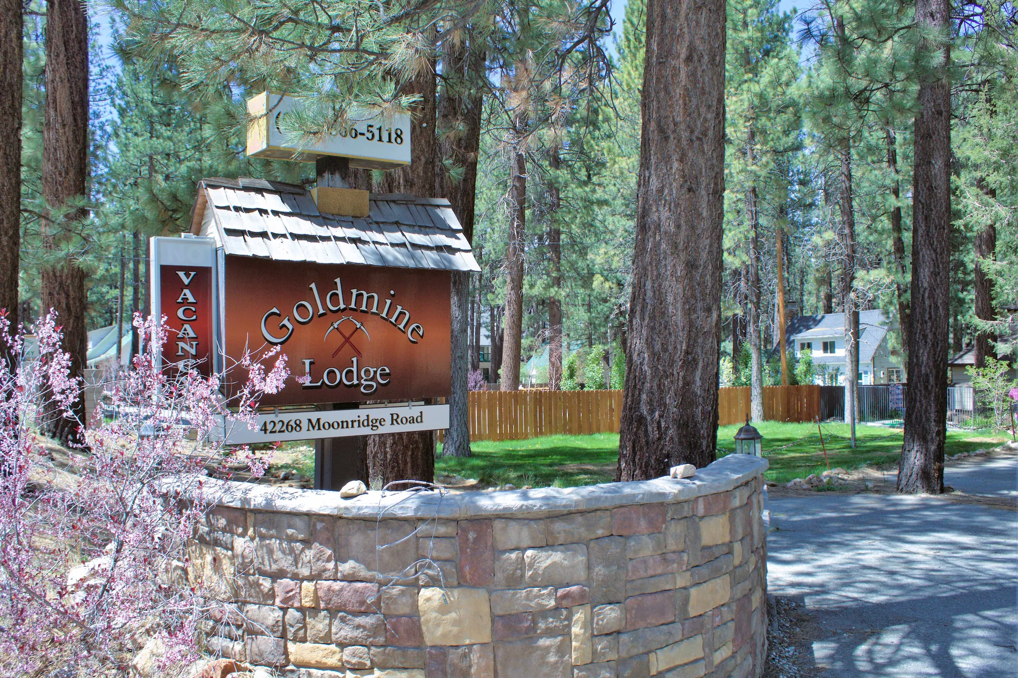Goldmine Lodge - Big Bear Lake, CA
